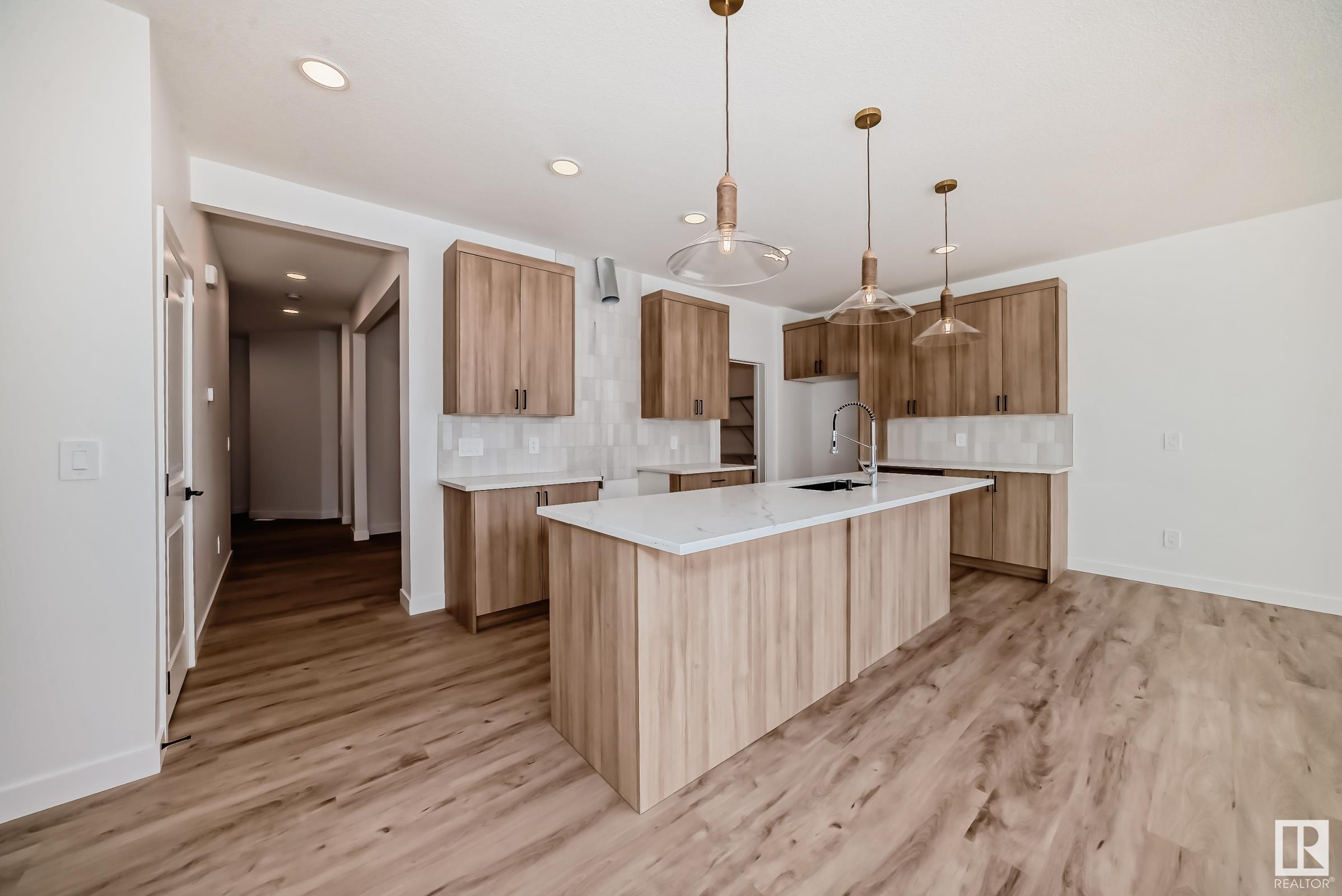      3316 168 ST SW , Edmonton,  ,T6W 5M3 ;  Listing Number: MLS E4417922