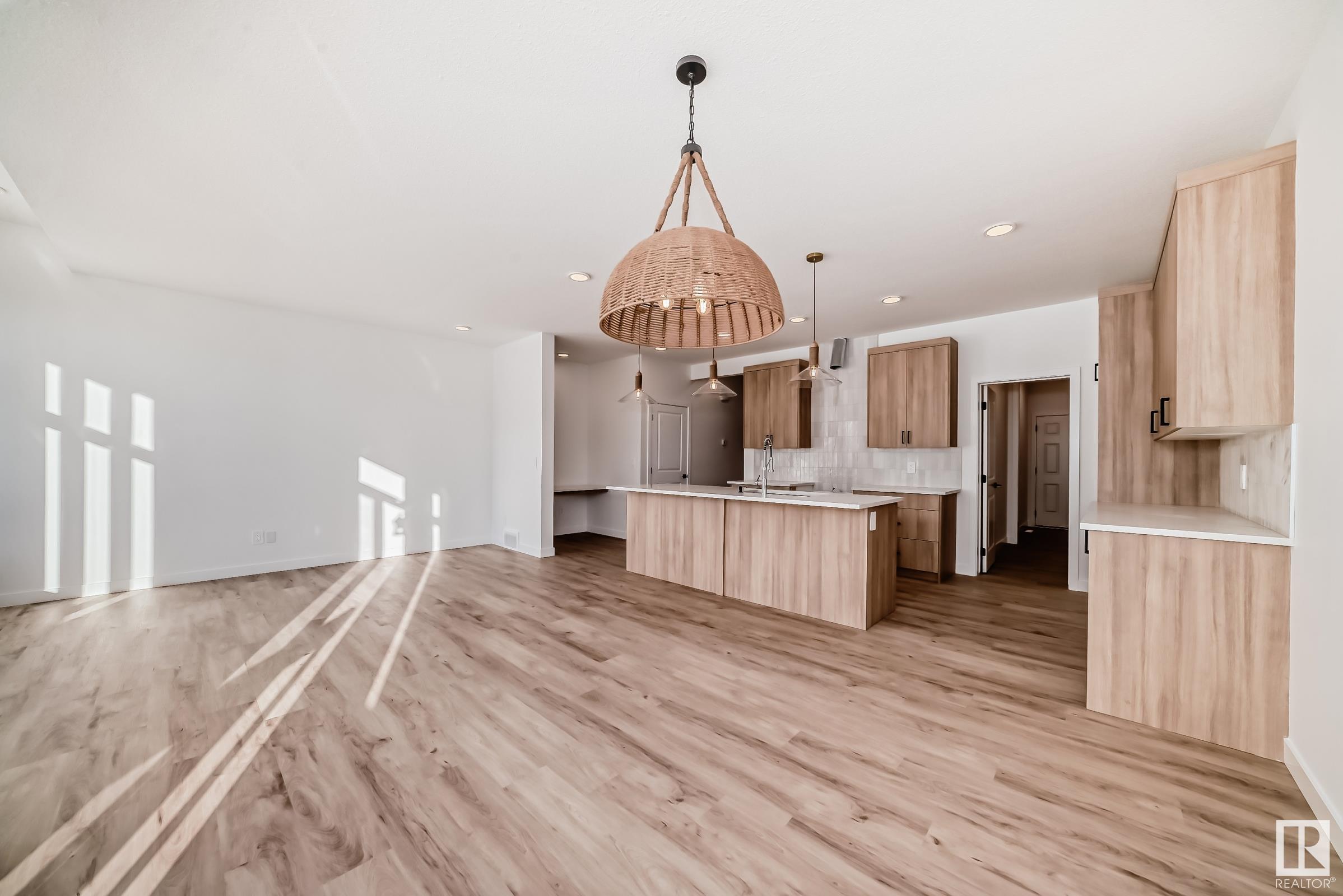      3316 168 ST SW , Edmonton,  ,T6W 5M3 ;  Listing Number: MLS E4417922