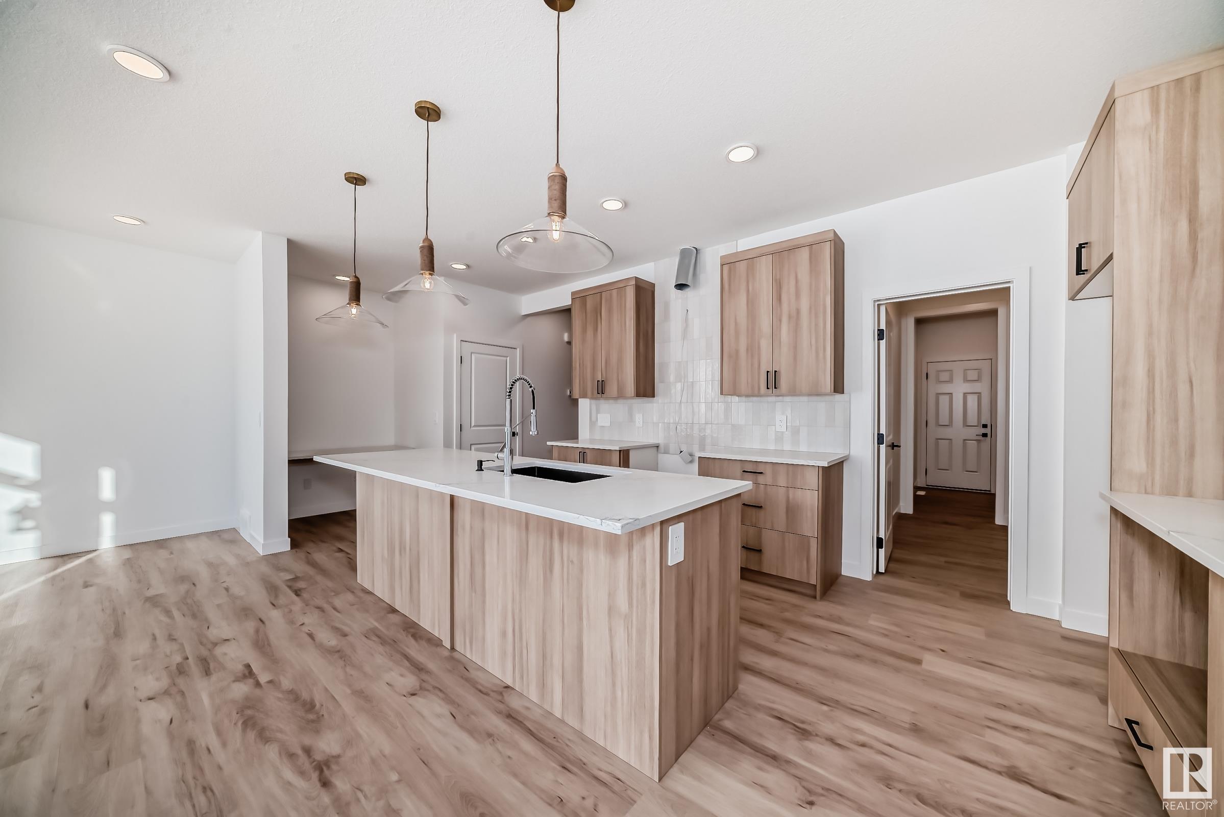      3316 168 ST SW , Edmonton,  ,T6W 5M3 ;  Listing Number: MLS E4417922