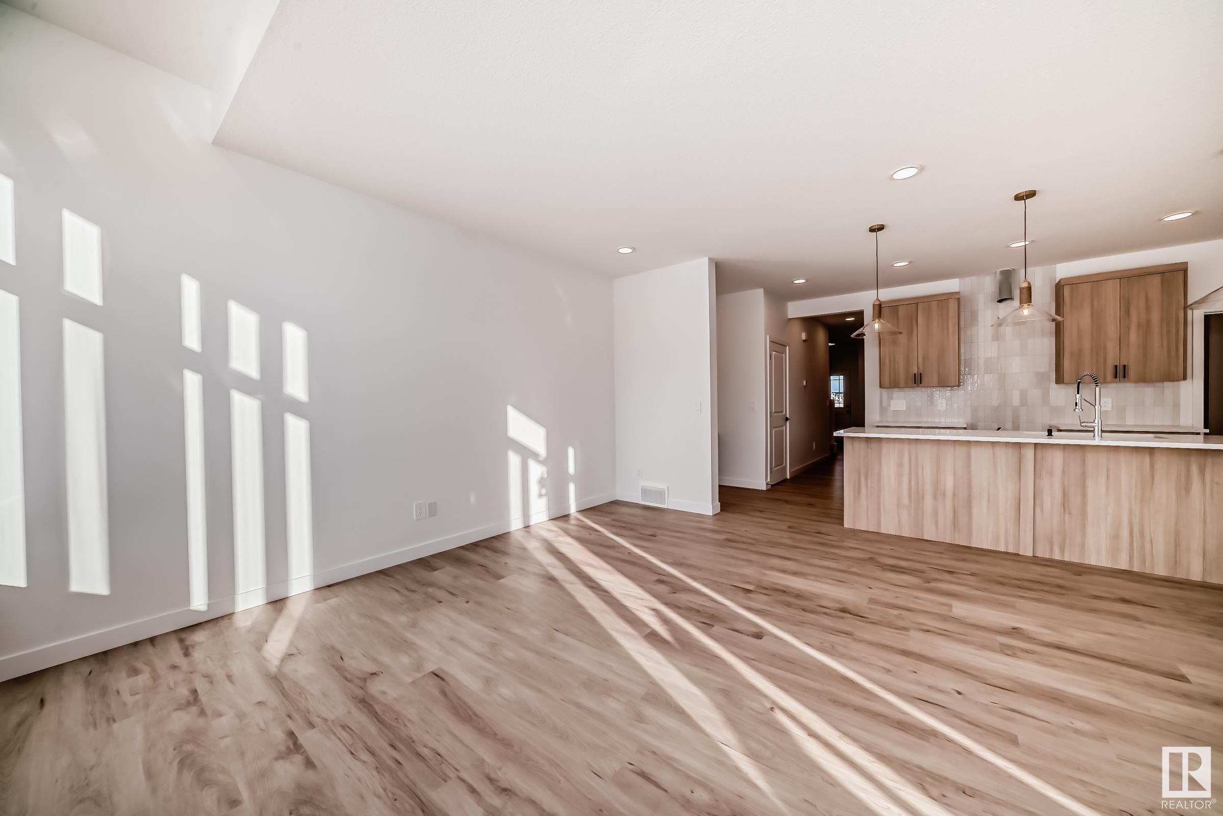      3316 168 ST SW , Edmonton,  ,T6W 5M3 ;  Listing Number: MLS E4417922