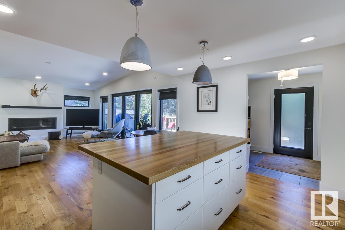      10444 131 ST NW , Edmonton,  ,T5N 1Y3 ;  Listing Number: MLS E4417924