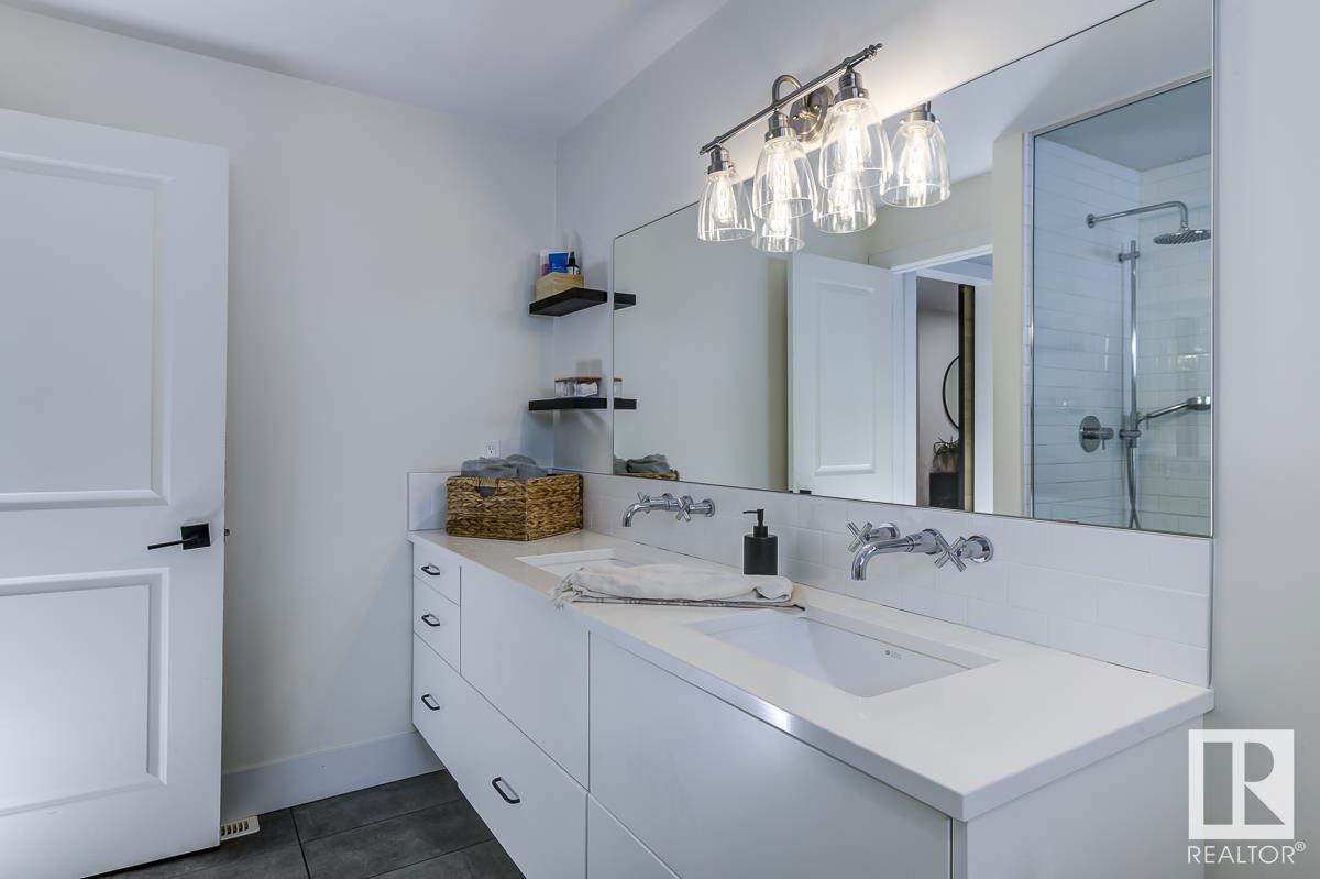      10444 131 ST NW , Edmonton,  ,T5N 1Y3 ;  Listing Number: MLS E4417924