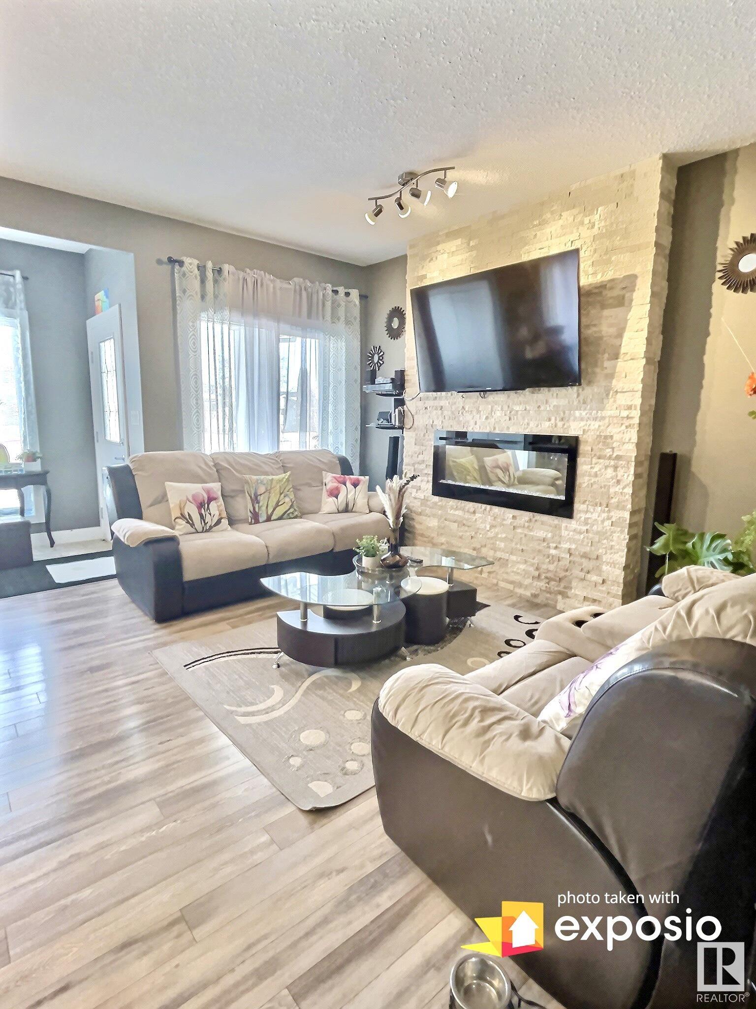 Photo 11 at 13039 132 Avenue NW, Athlone, Edmonton