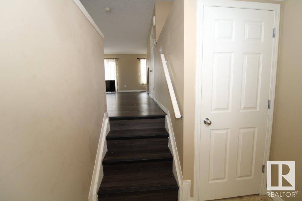      #49 2051 TOWNE CENTRE BV NW , Edmonton,  ,T6R 0G8 ;  Listing Number: MLS E4417937
