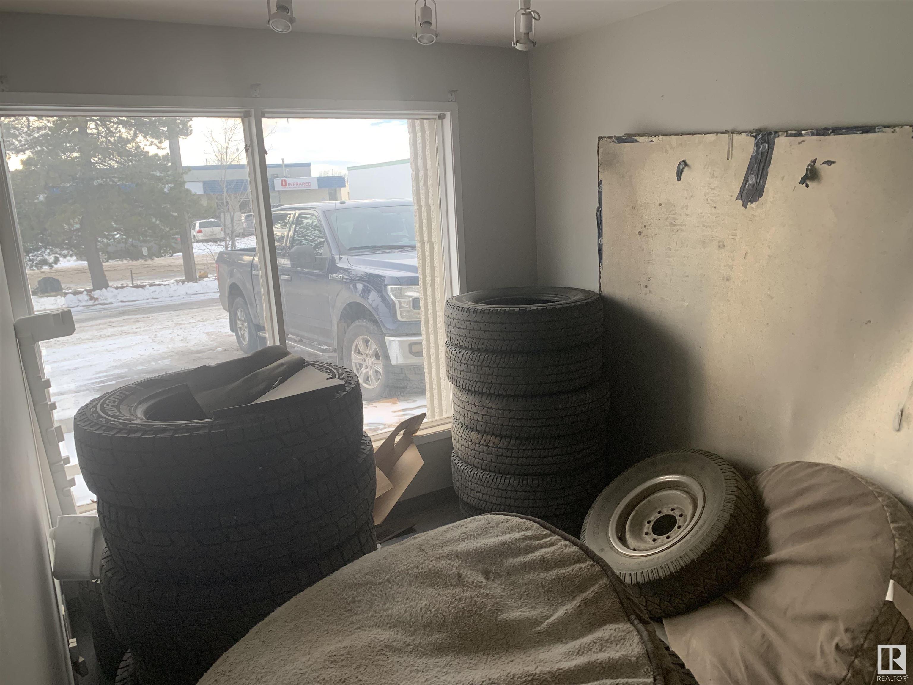     6139 80 ST NW , Edmonton,  ,T6E 2W8 ;  Listing Number: MLS E4417941