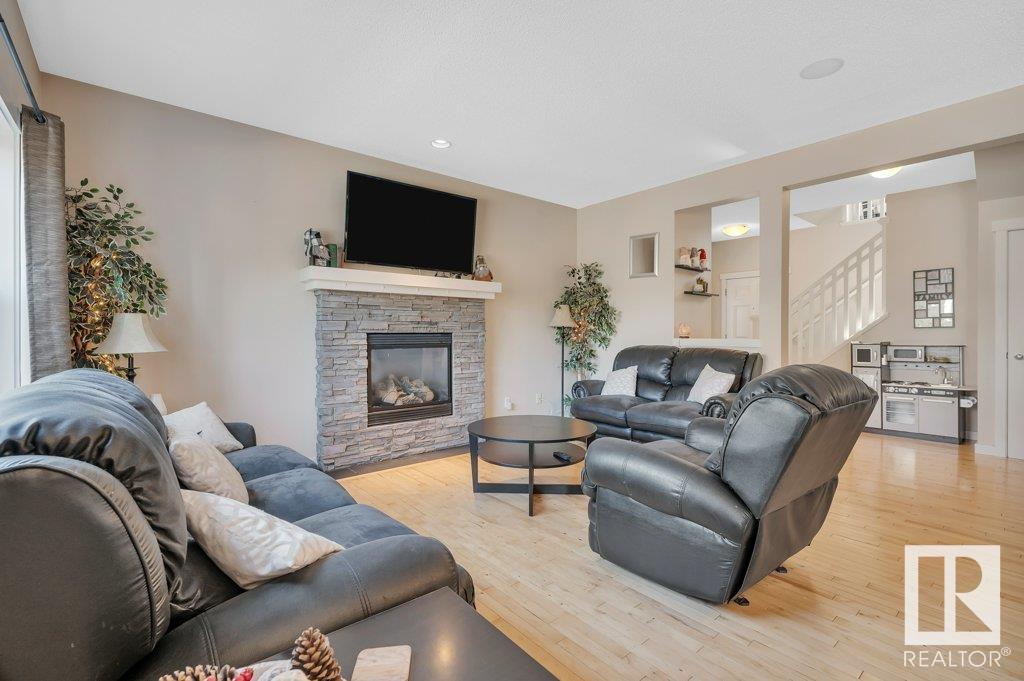      21632 94B AV NW , Edmonton,  ,T5T 1M9 ;  Listing Number: MLS E4417956
