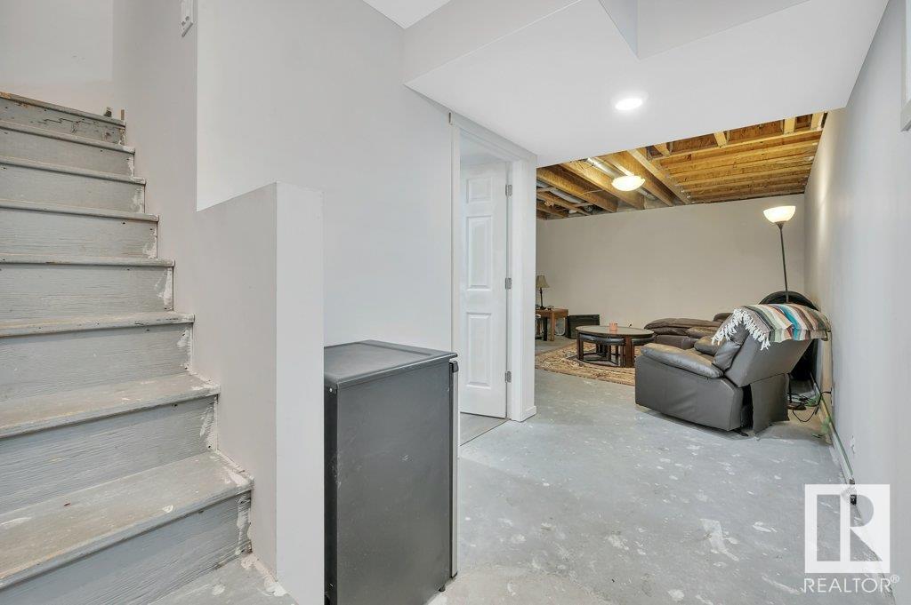      21632 94B AV NW , Edmonton,  ,T5T 1M9 ;  Listing Number: MLS E4417956