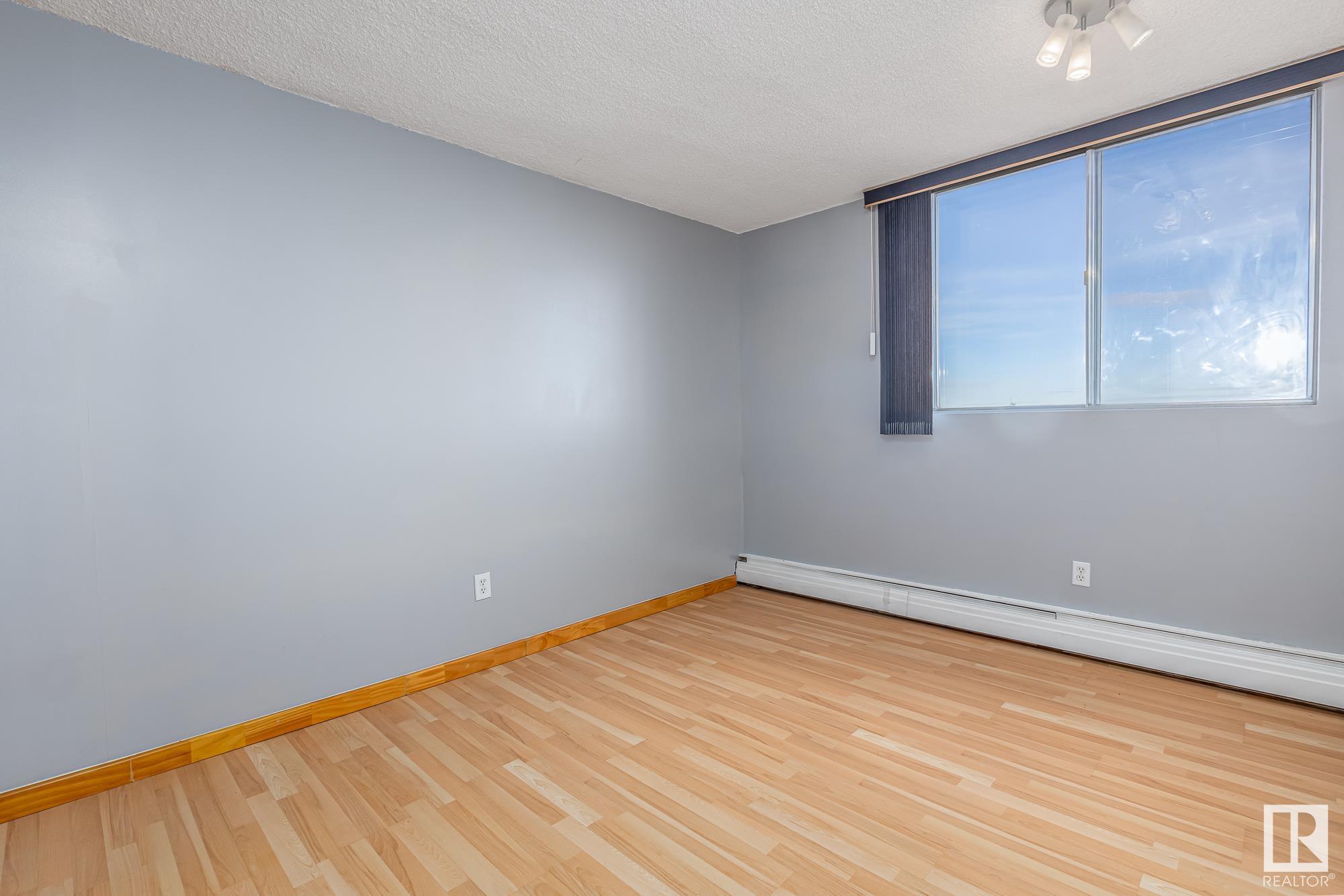      #1004 13910 STONY PLAIN RD NW , Edmonton,  ,T5N 3R2 ;  Listing Number: MLS E4417964