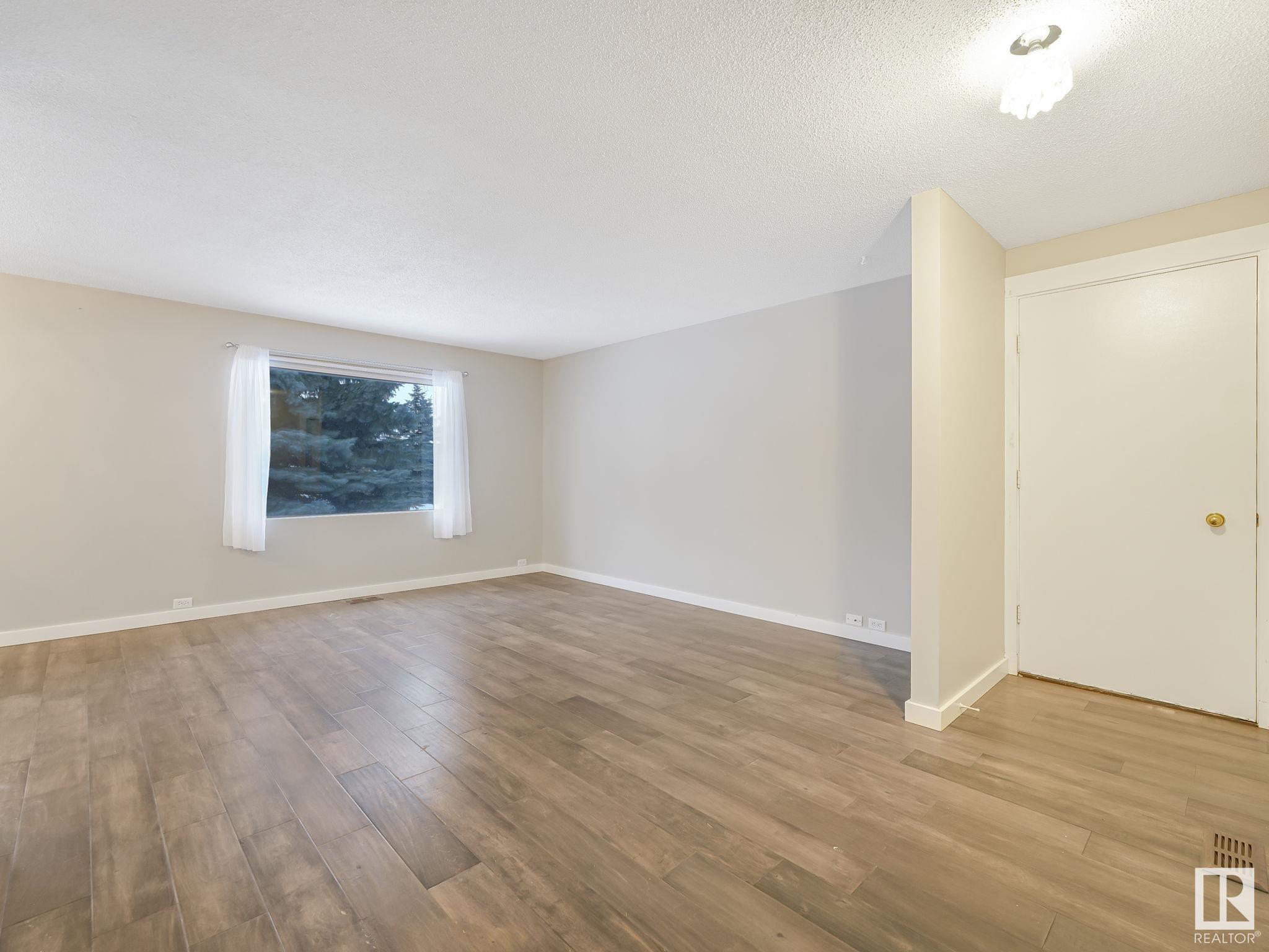      41 Moreland RD , Sherwood Park,  ,T8A 0P4 ;  Listing Number: MLS E4417973