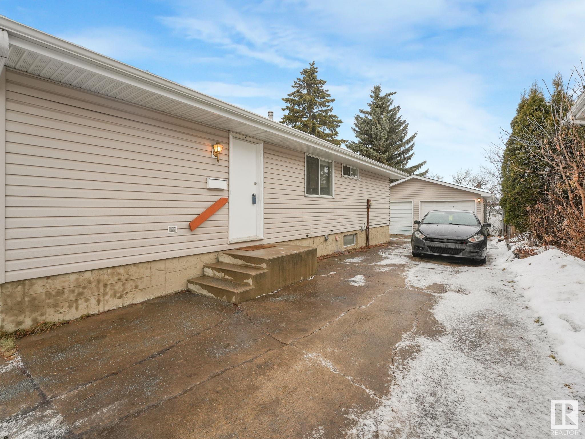      41 Moreland RD , Sherwood Park,  ,T8A 0P4 ;  Listing Number: MLS E4417973