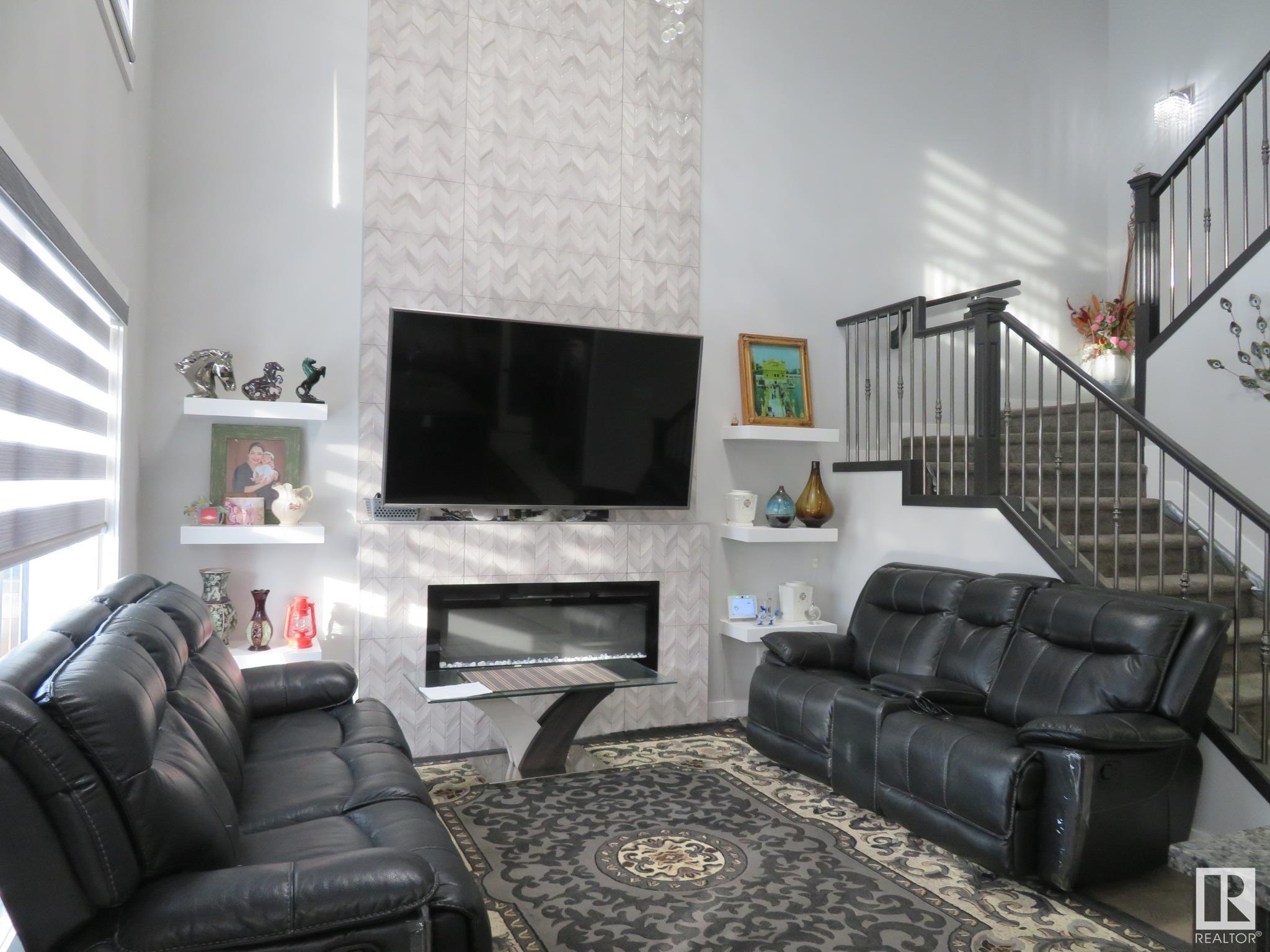      1918 20 ST NW , Edmonton,  ,T6E 2K9 ;  Listing Number: MLS E4417982