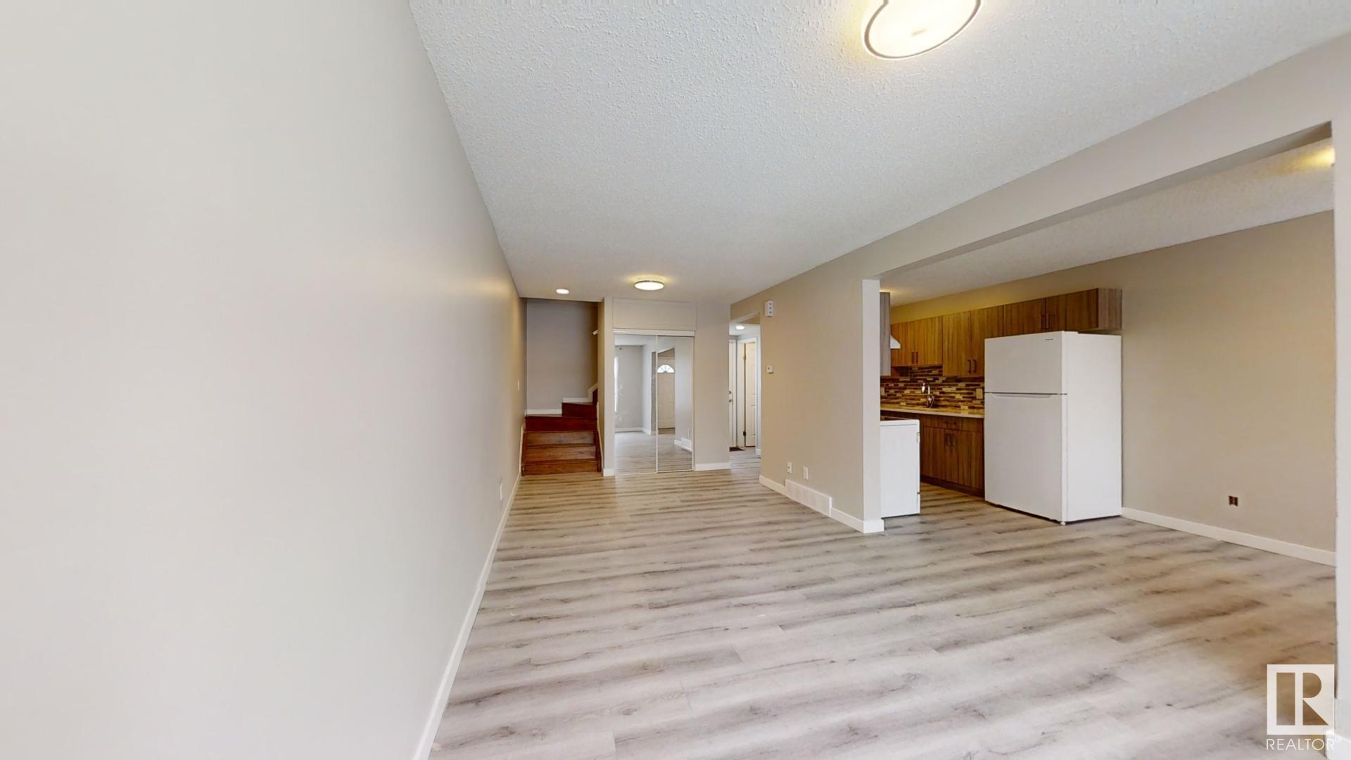      #5 1580 MILL WOODS RD E NW , Edmonton,  ,T6L 6W3 ;  Listing Number: MLS E4417986
