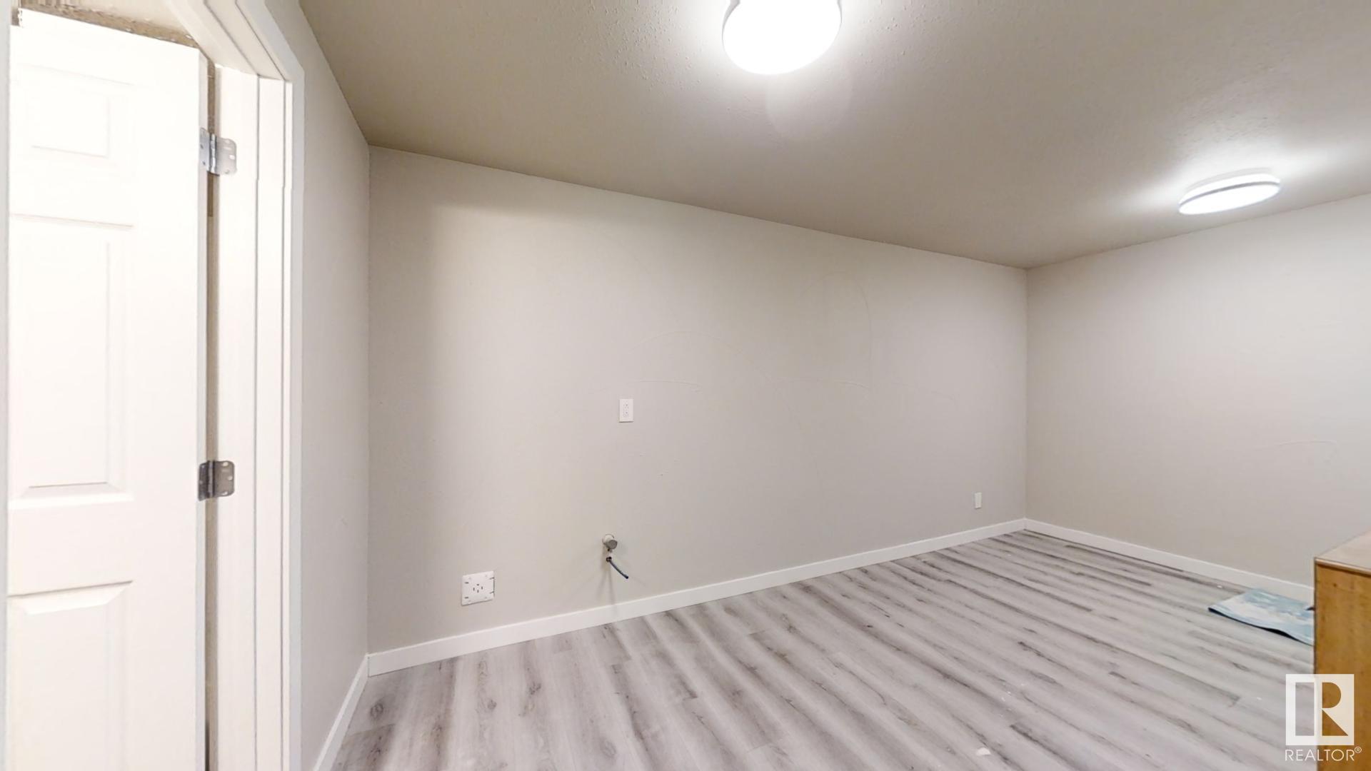      #5 1580 MILL WOODS RD E NW , Edmonton,  ,T6L 6W3 ;  Listing Number: MLS E4417986