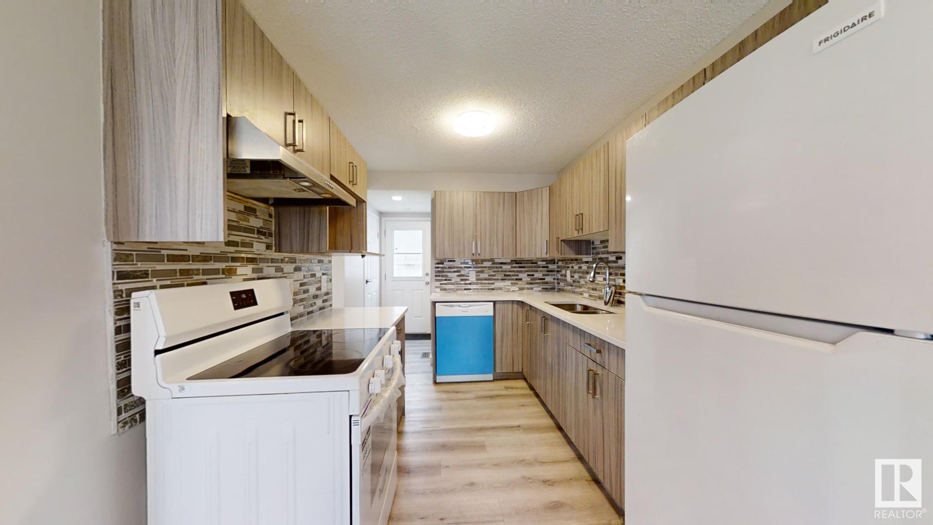     #5 1580 MILL WOODS RD E NW , Edmonton,  ,T6L 6W3 ;  Listing Number: MLS E4417986