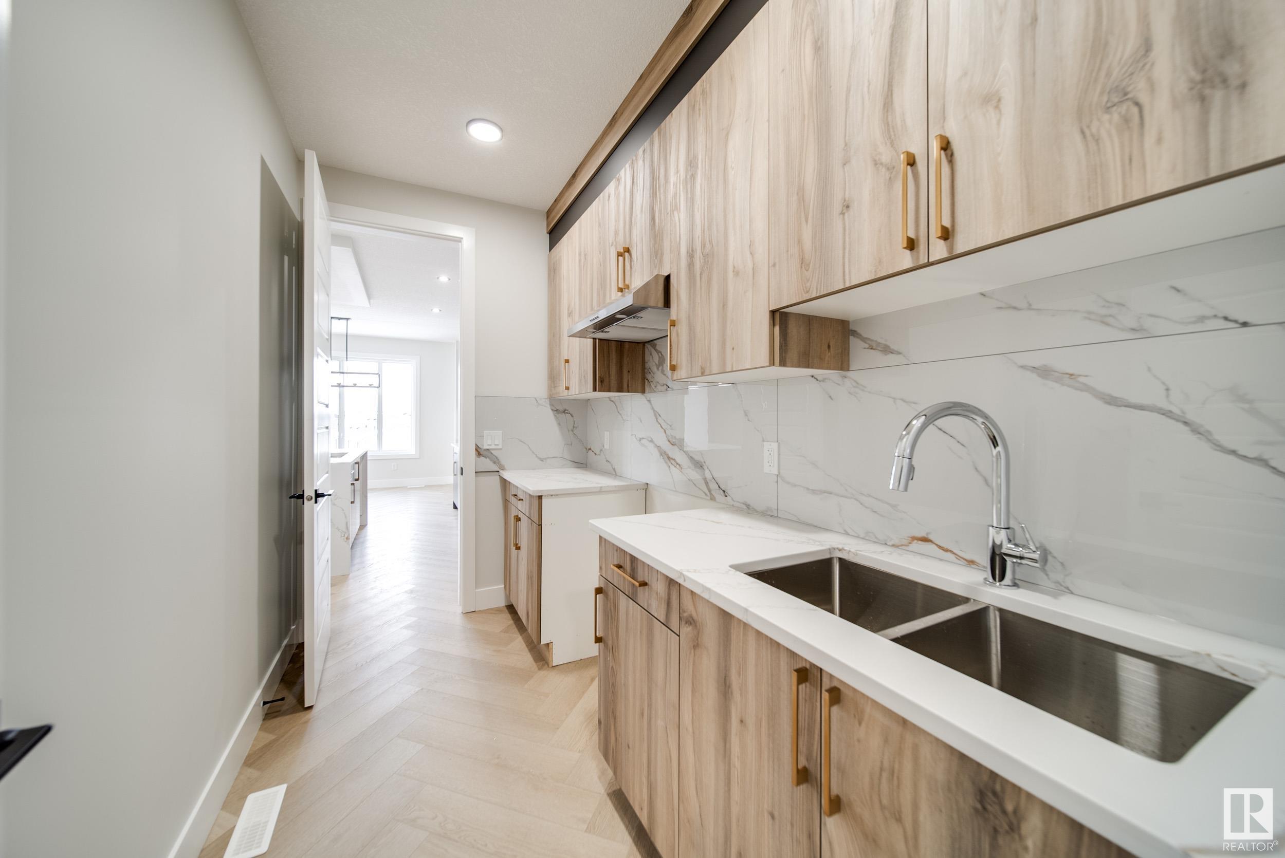      17043 45 ST NW , Edmonton,  ,T5Y 4C9 ;  Listing Number: MLS E4417998