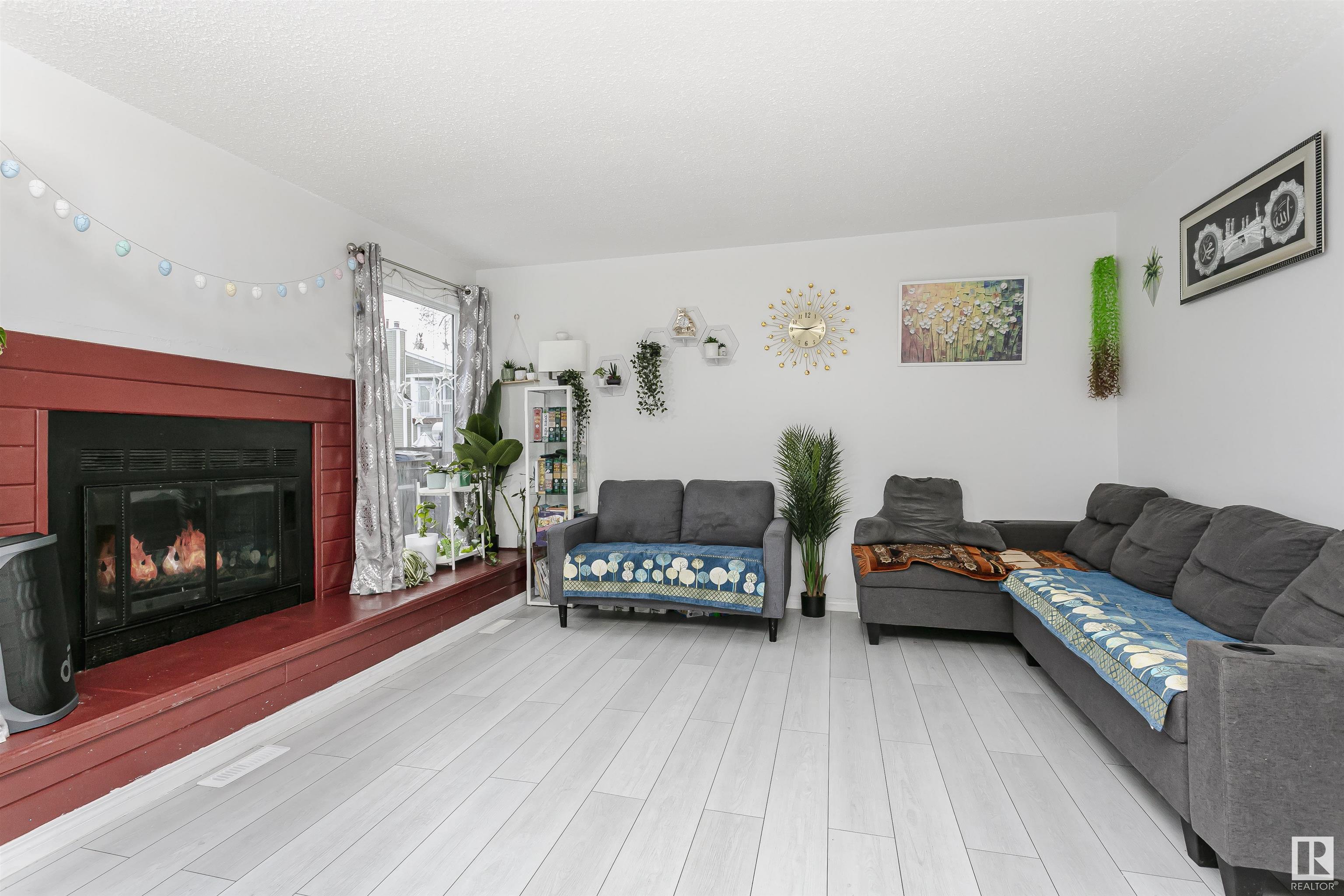      #50 1820 56 ST NW , Edmonton,  ,T6L 5L4 ;  Listing Number: MLS E4418000