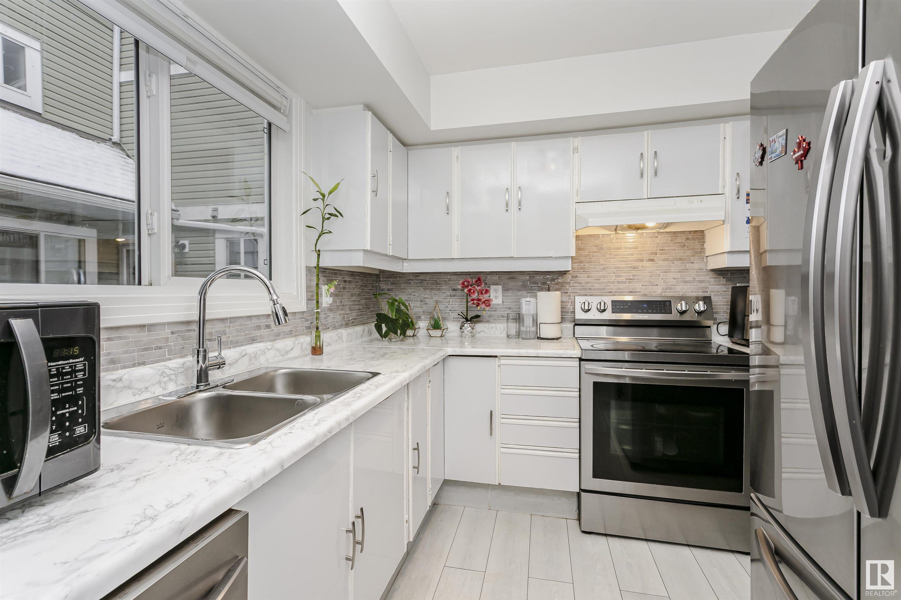      #50 1820 56 ST NW , Edmonton,  ,T6L 5L4 ;  Listing Number: MLS E4418000