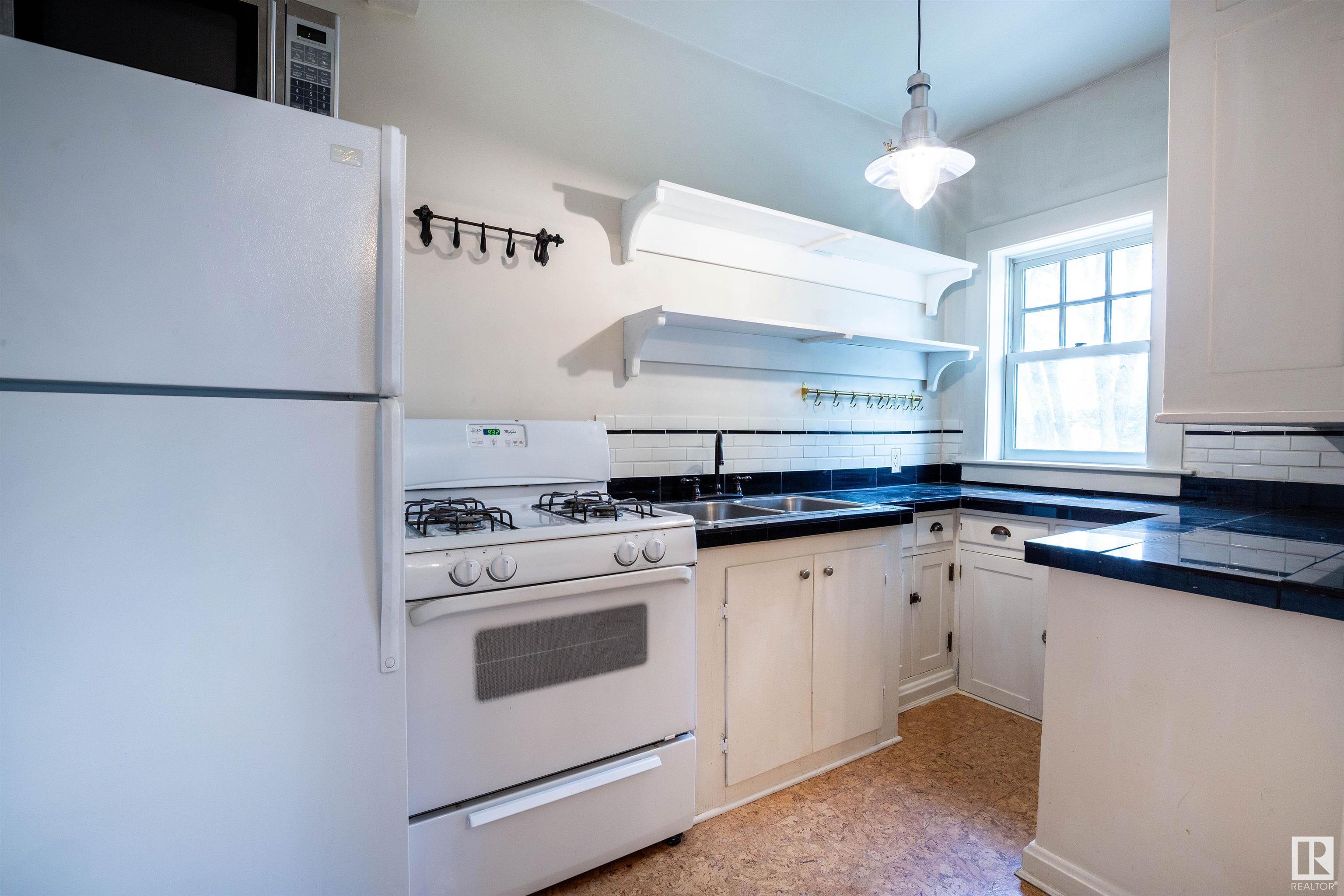      #205 9955 114 ST NW , Edmonton,  ,T5K 1P7 ;  Listing Number: MLS E4418002