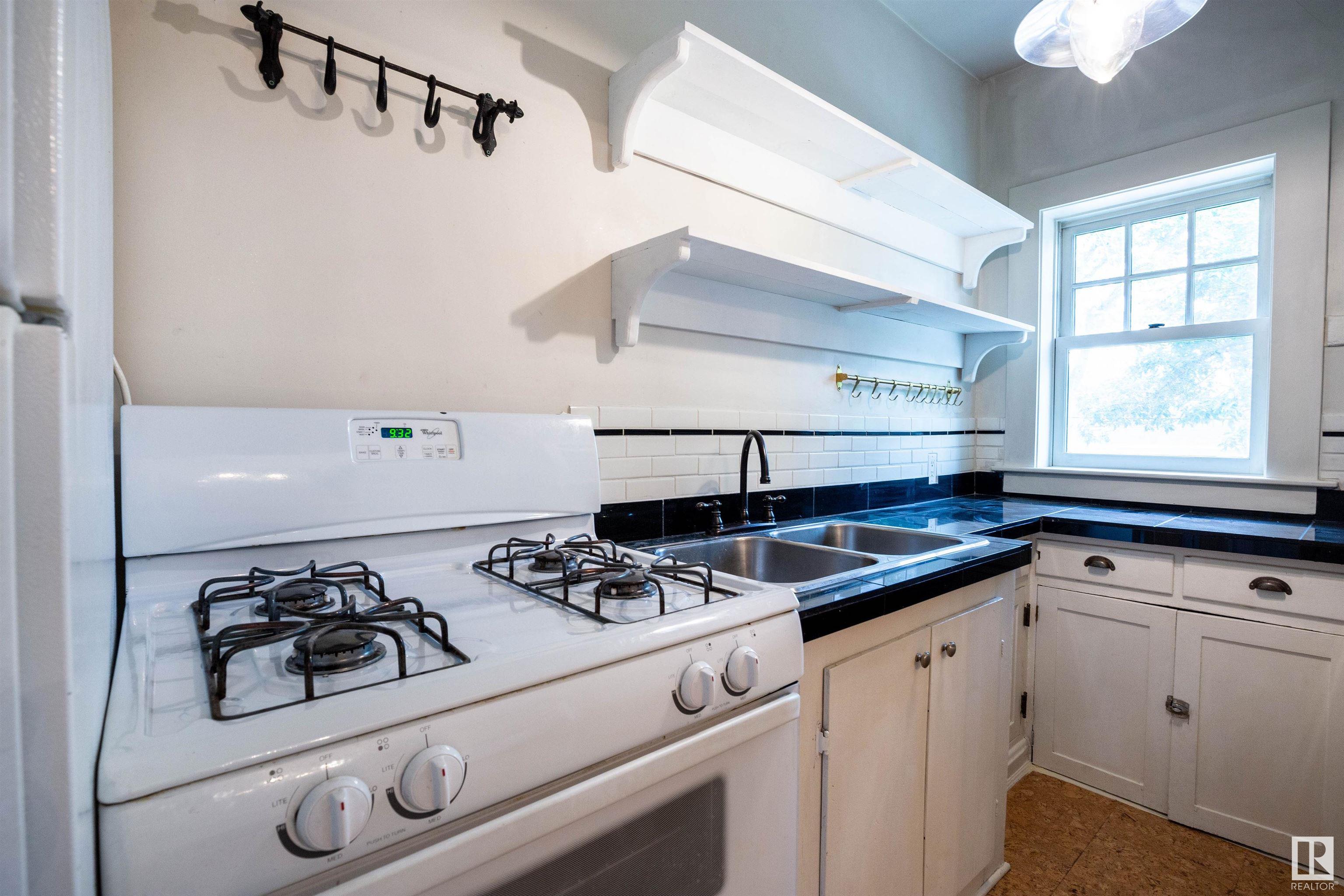      #205 9955 114 ST NW , Edmonton,  ,T5K 1P7 ;  Listing Number: MLS E4418002