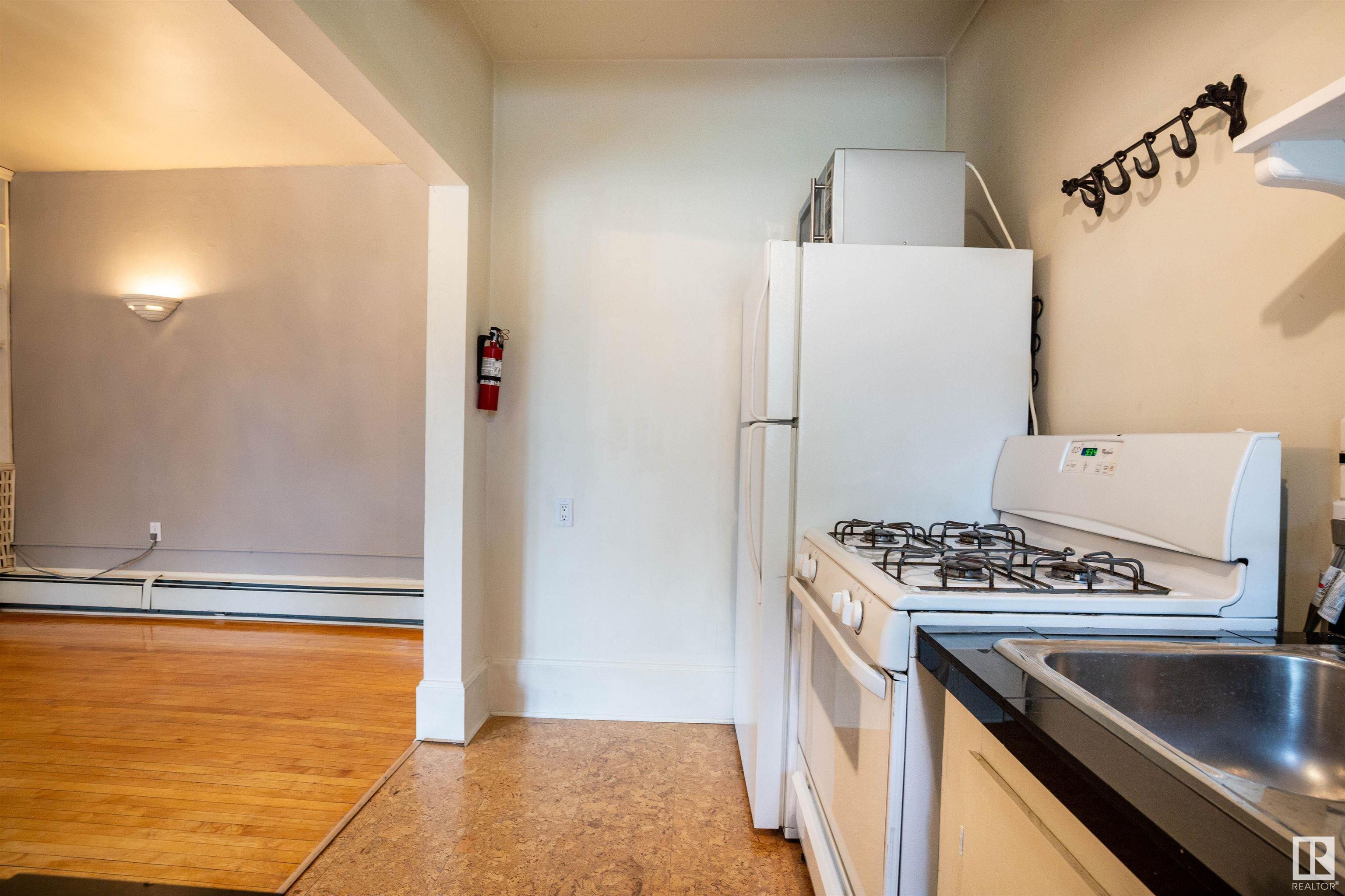      #205 9955 114 ST NW , Edmonton,  ,T5K 1P7 ;  Listing Number: MLS E4418002