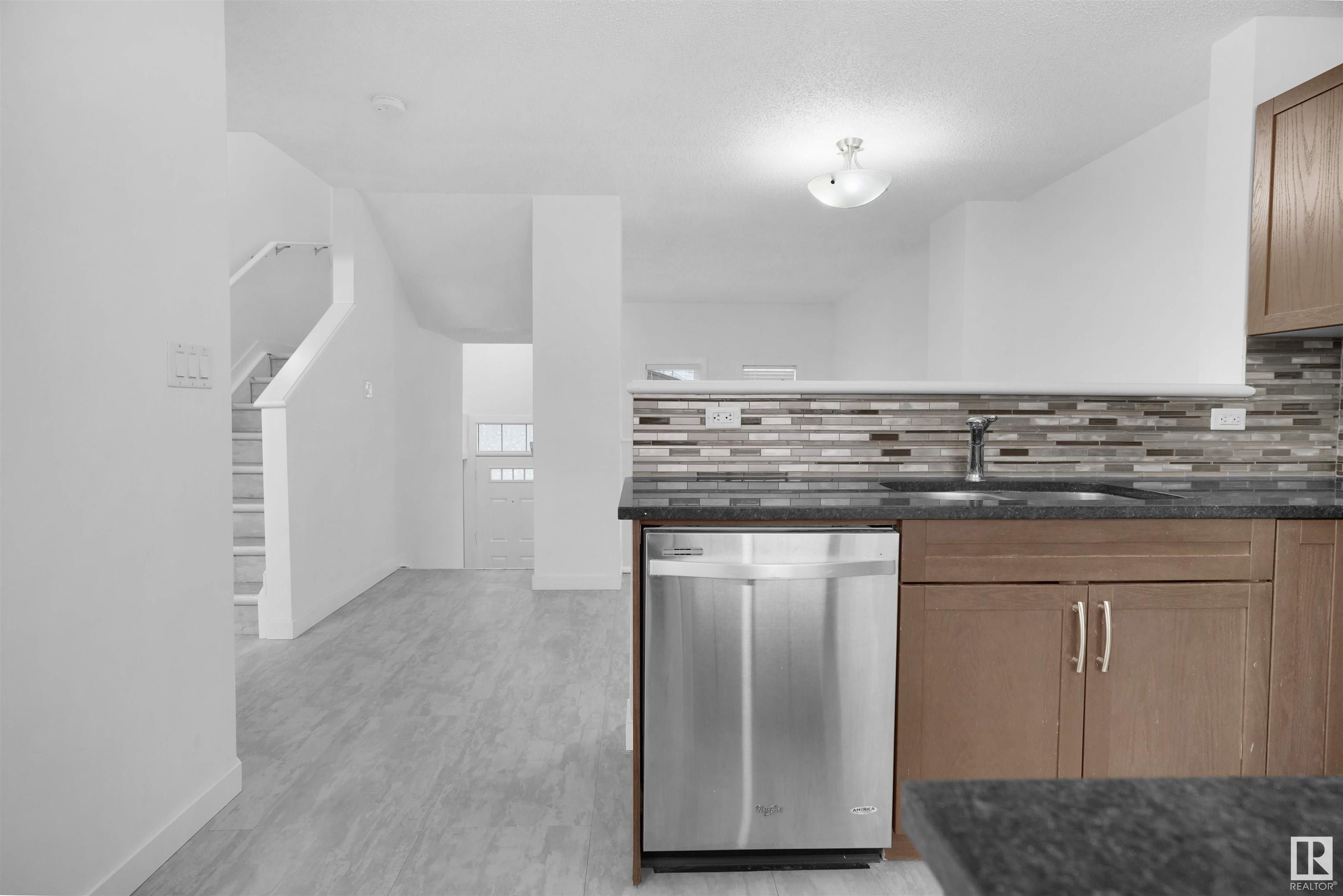      #28 1140 CHAPPELLE BV SW , Edmonton,  ,T6W 2Z3 ;  Listing Number: MLS E4418006