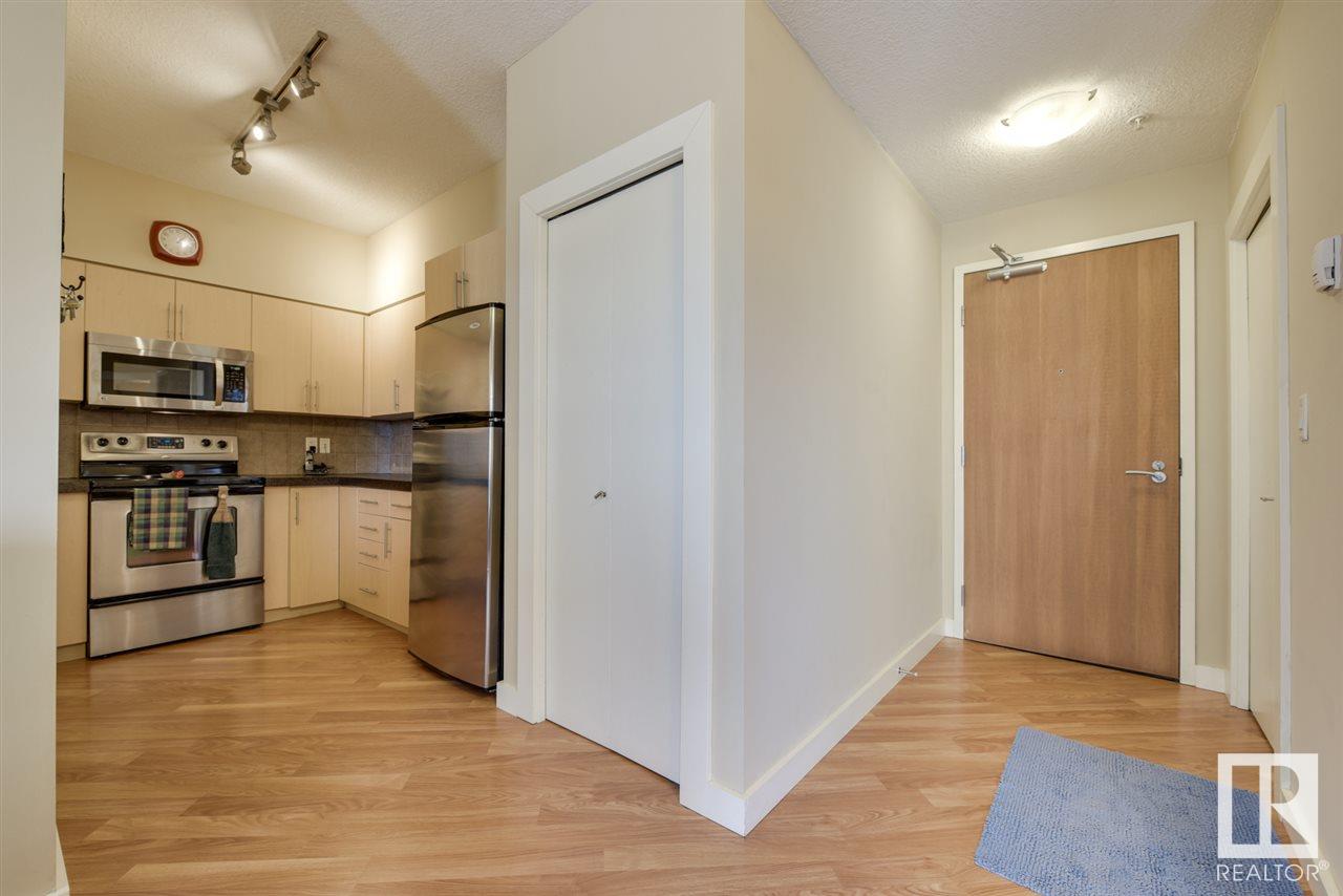     #906 10136 104 ST NW , Edmonton,  ,T5J 0B5 ;  Listing Number: MLS E4418023