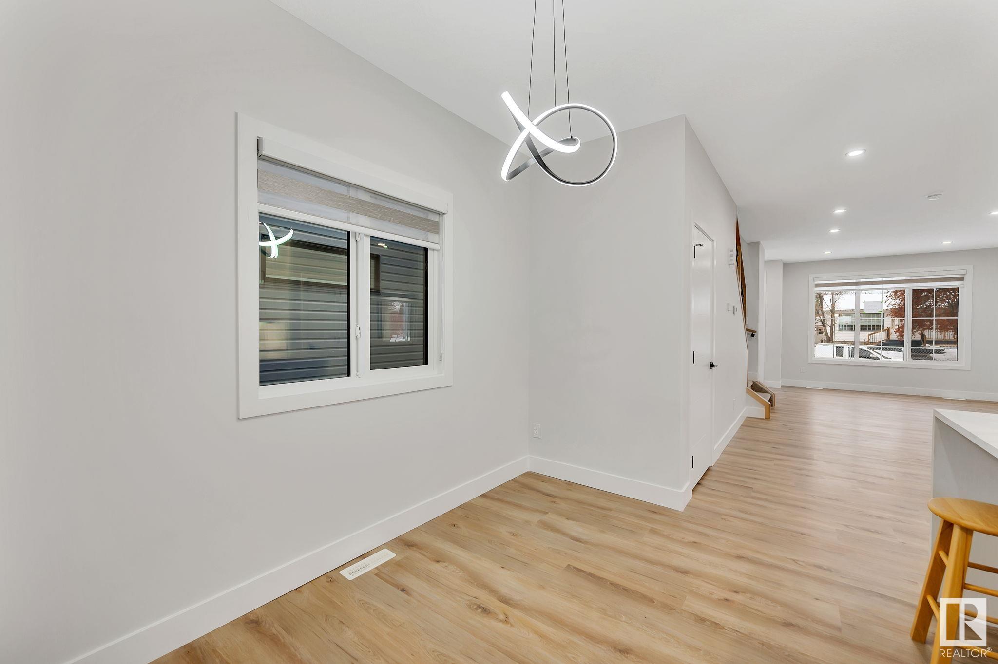      10713 52 ST NW NW , Edmonton,  ,T6H 2H2 ;  Listing Number: MLS E4418026