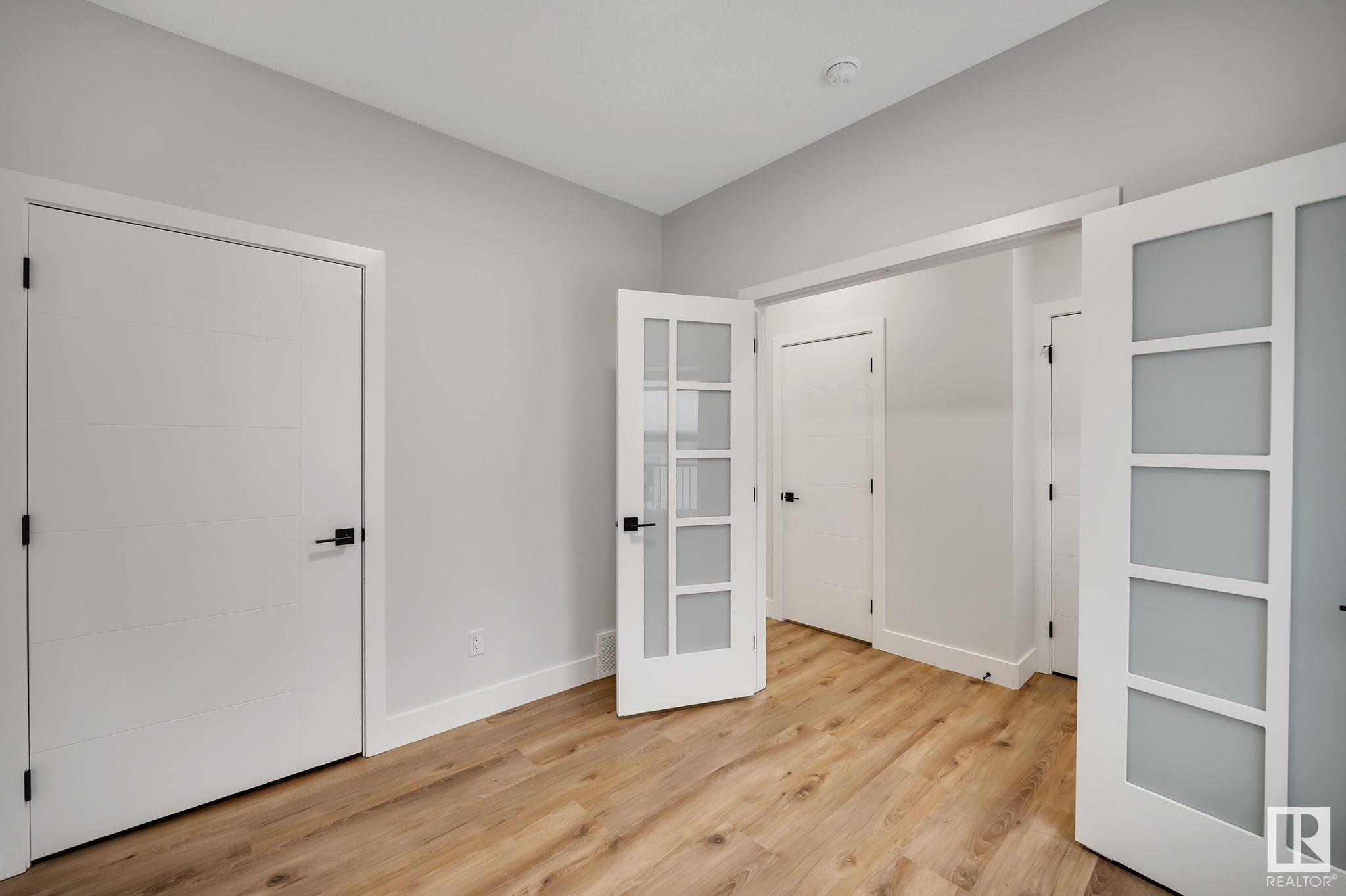      10713 52 ST NW NW , Edmonton,  ,T6H 2H2 ;  Listing Number: MLS E4418026