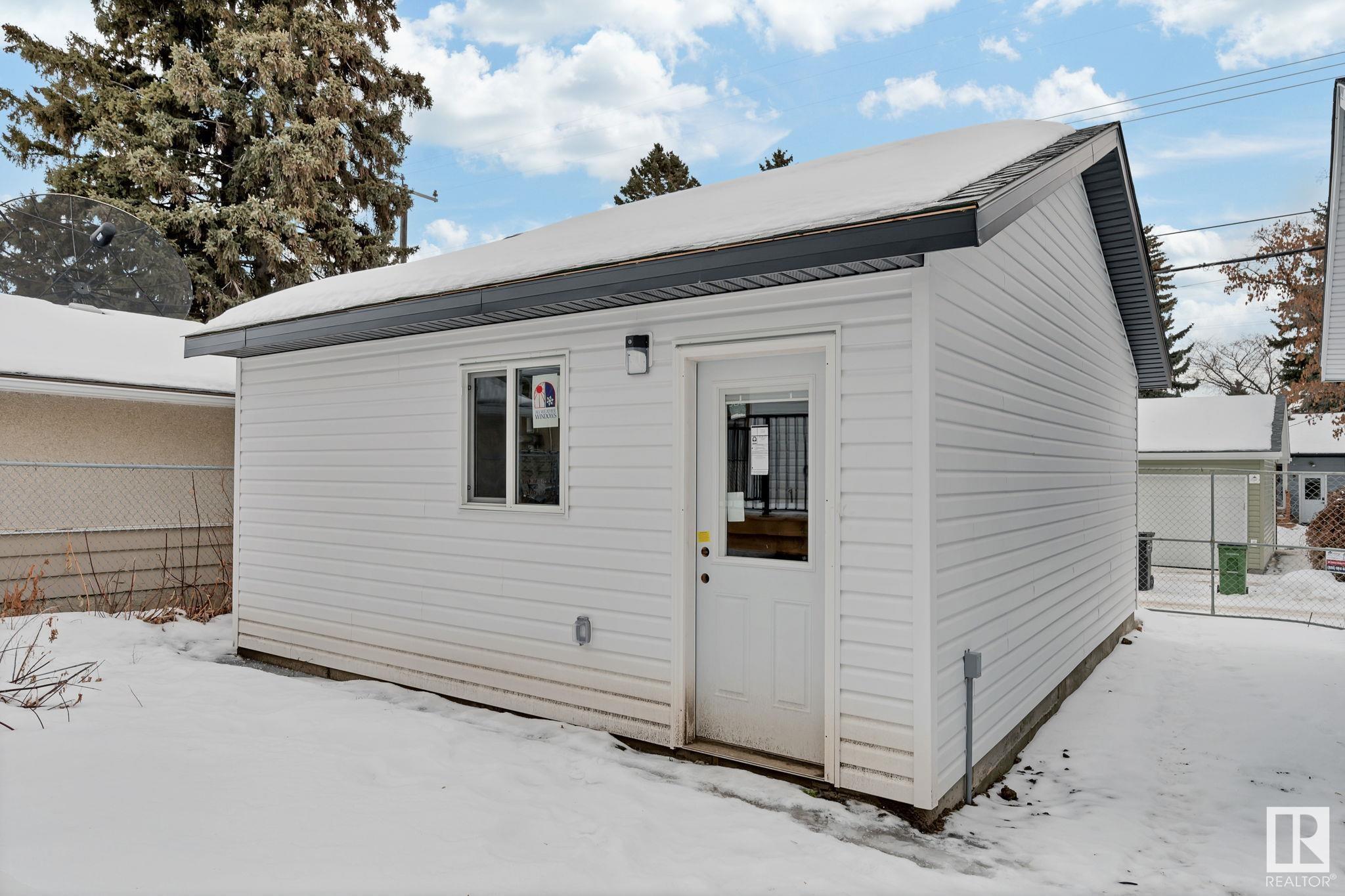      10713 52 ST NW NW , Edmonton,  ,T6H 2H2 ;  Listing Number: MLS E4418026