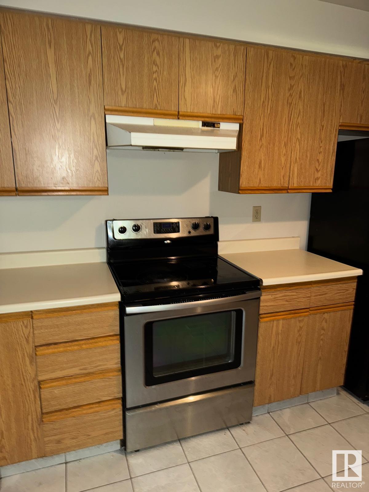     #90 7604 29 AV NW , Edmonton,  ,T6K 3Z2 ;  Listing Number: MLS E4418031