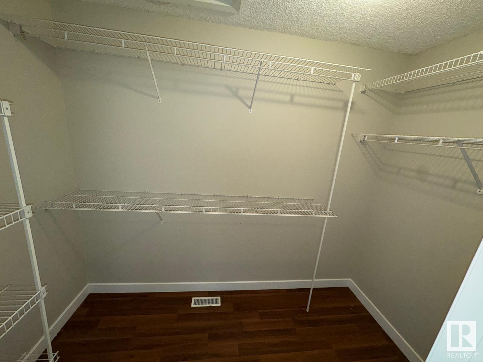     #90 7604 29 AV NW , Edmonton,  ,T6K 3Z2 ;  Listing Number: MLS E4418031