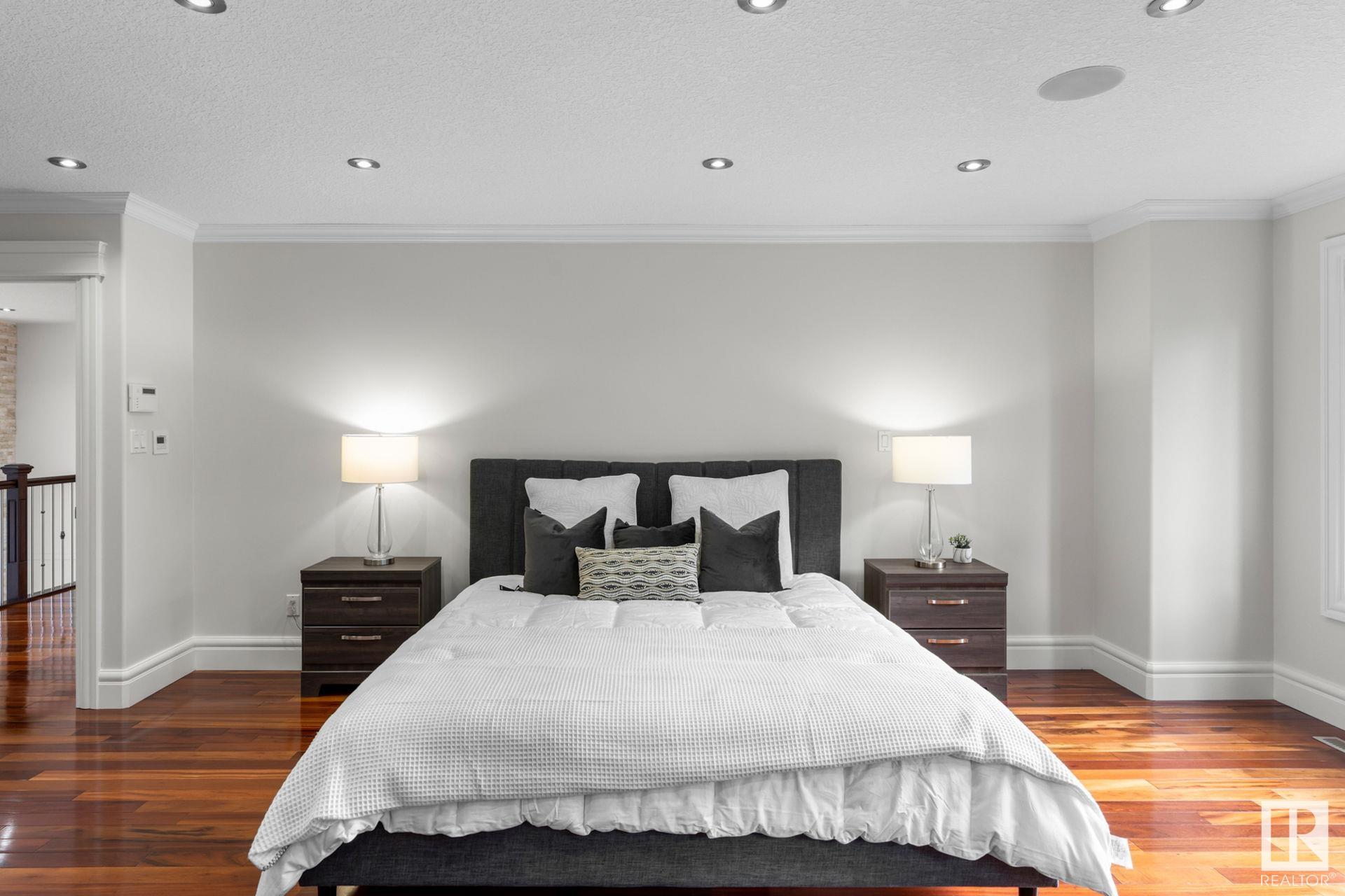      14022 105 AV NW , Edmonton,  ,T5N 0Y9 ;  Listing Number: MLS E4418033