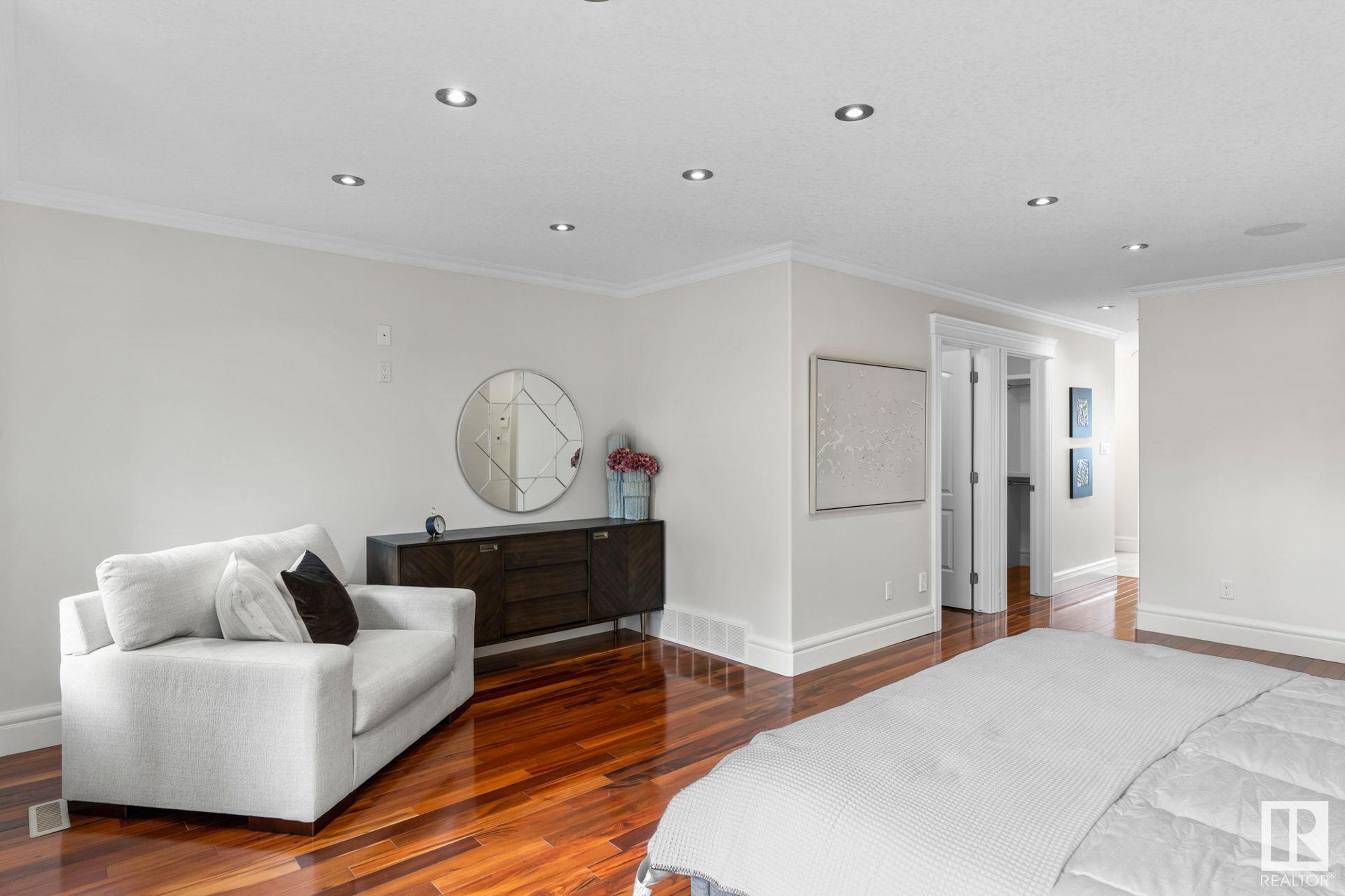      14022 105 AV NW , Edmonton,  ,T5N 0Y9 ;  Listing Number: MLS E4418033