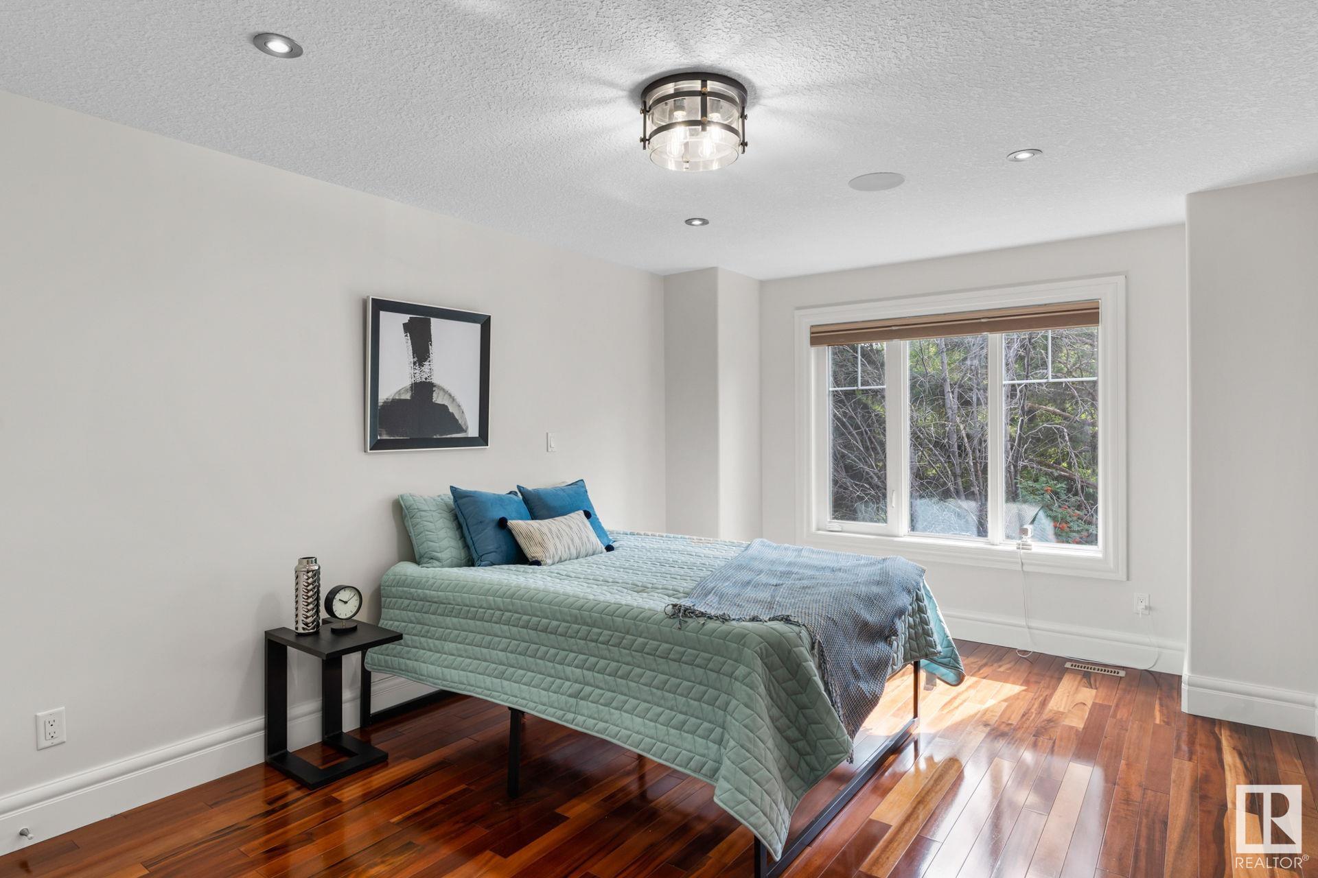      14022 105 AV NW , Edmonton,  ,T5N 0Y9 ;  Listing Number: MLS E4418033
