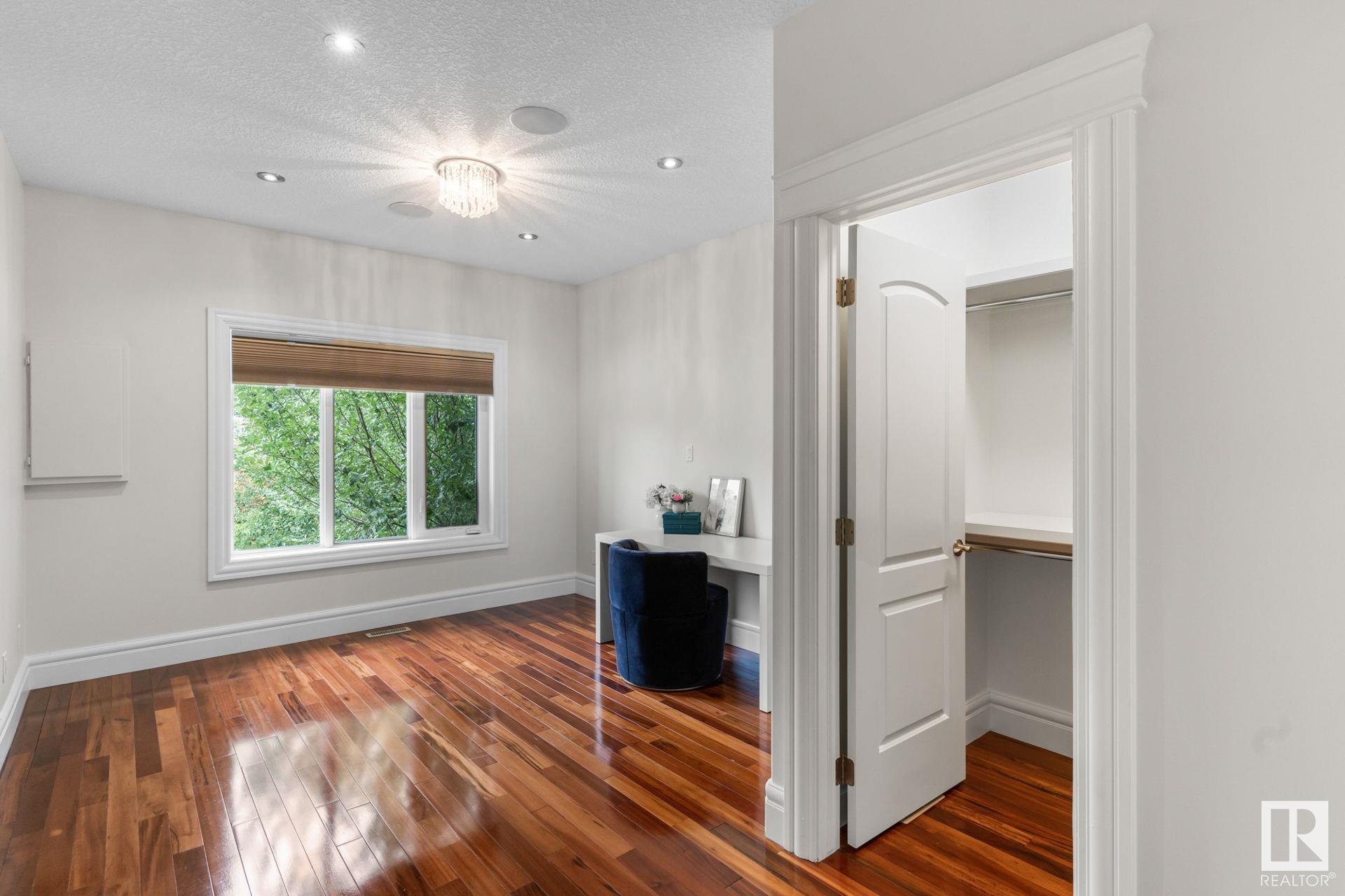      14022 105 AV NW , Edmonton,  ,T5N 0Y9 ;  Listing Number: MLS E4418033