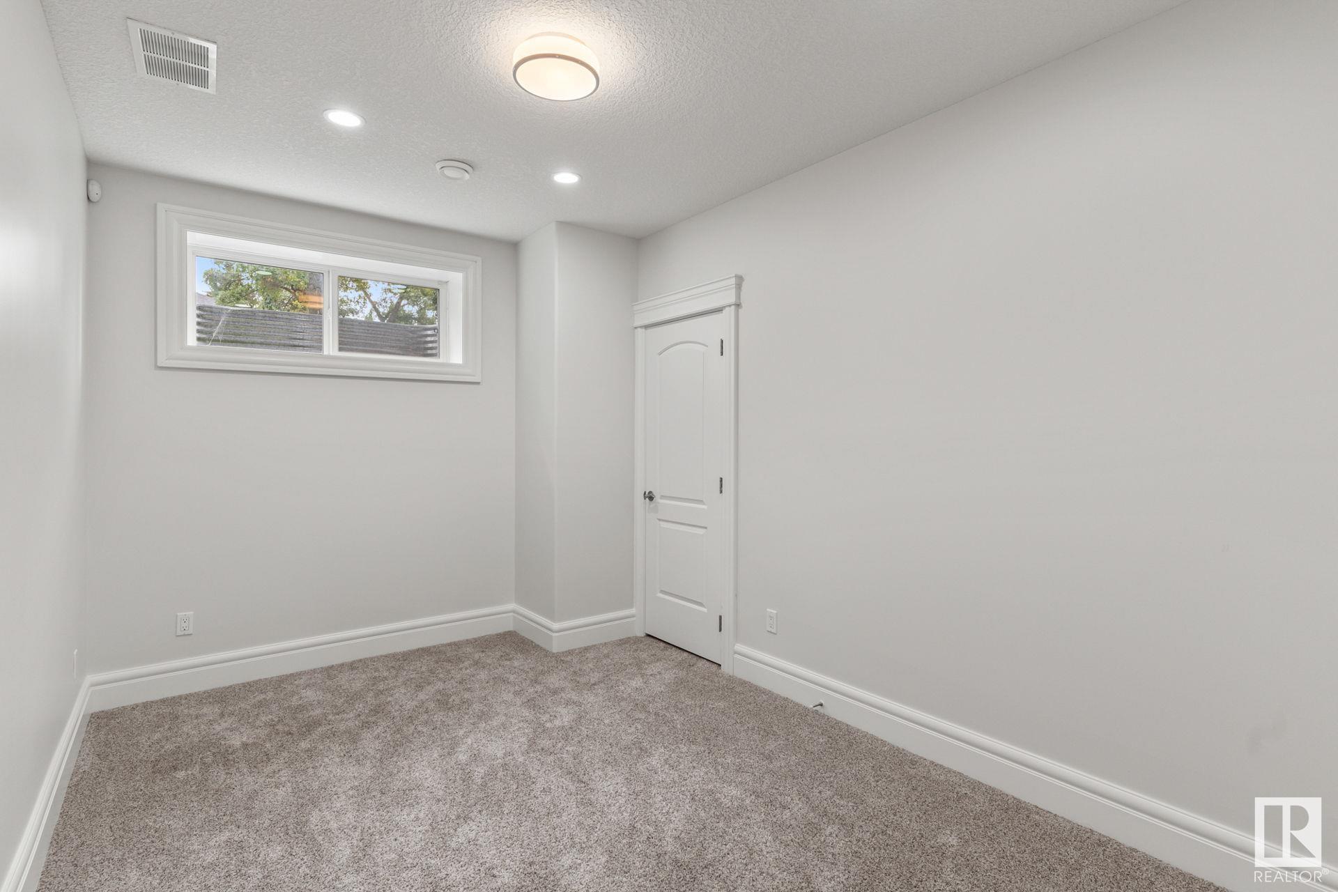      14022 105 AV NW , Edmonton,  ,T5N 0Y9 ;  Listing Number: MLS E4418033