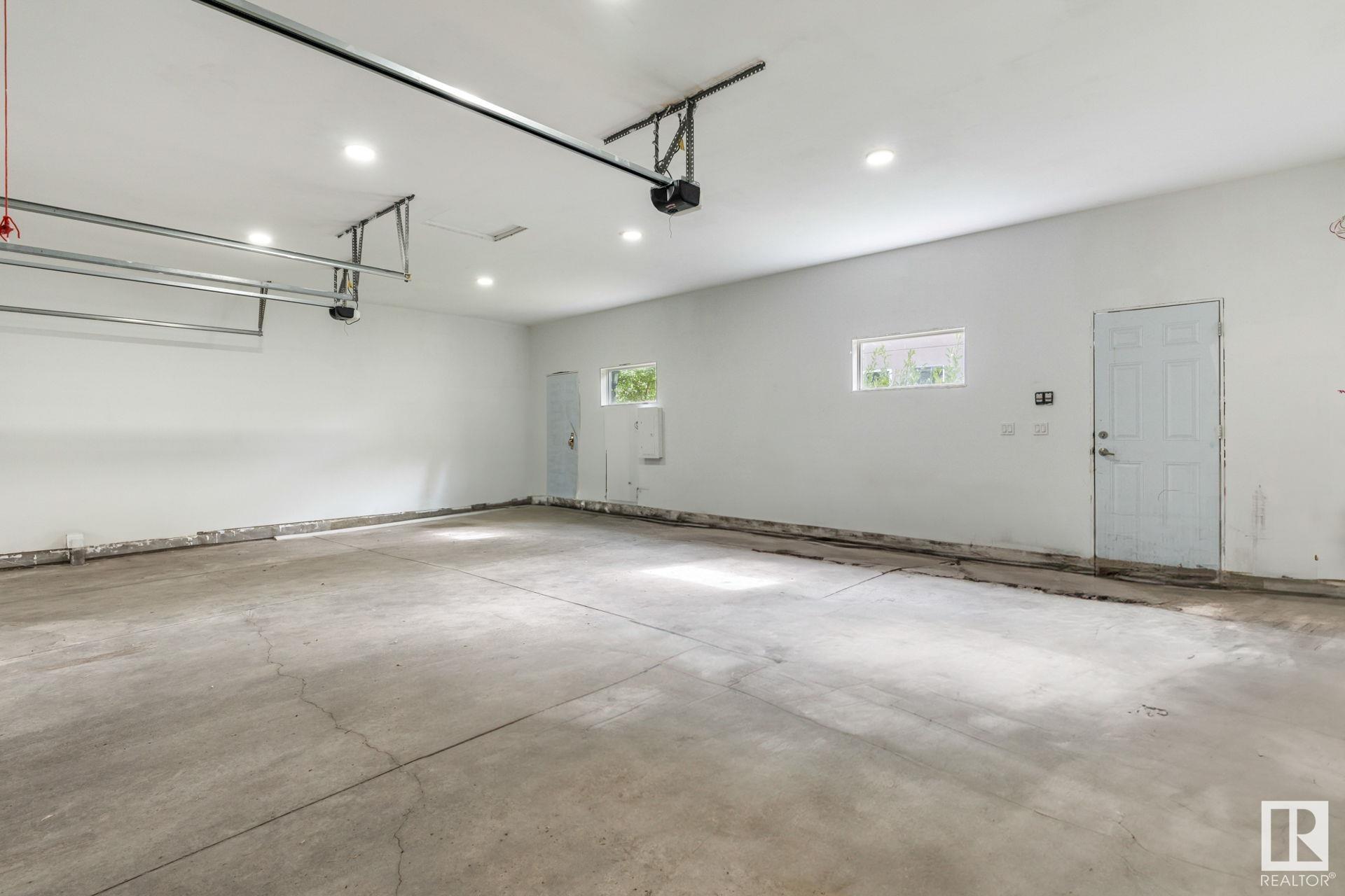      14022 105 AV NW , Edmonton,  ,T5N 0Y9 ;  Listing Number: MLS E4418033