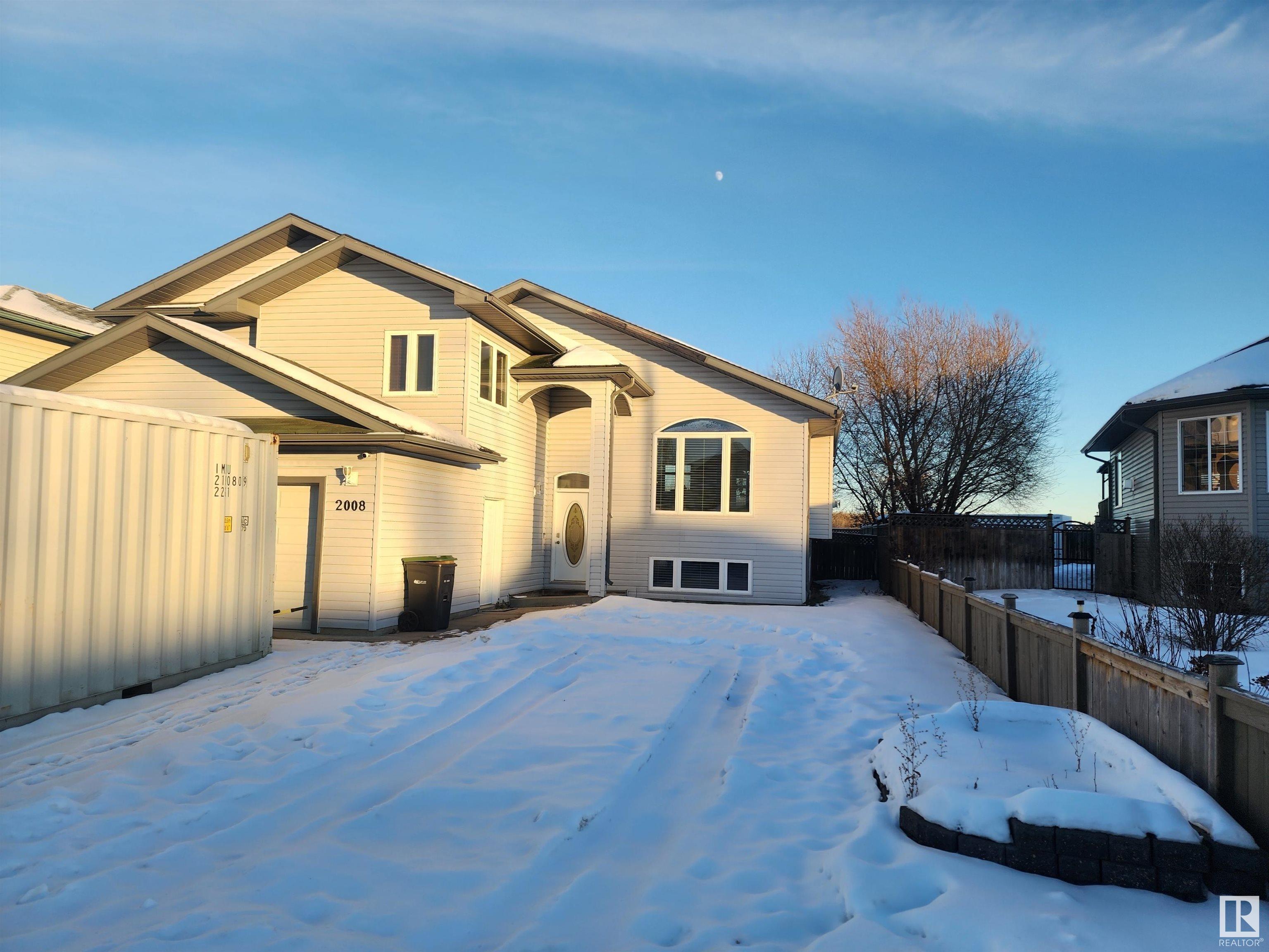      2008 6 ST , Cold Lake,  ,T9M 1K3 ;  Listing Number: MLS E4418037
