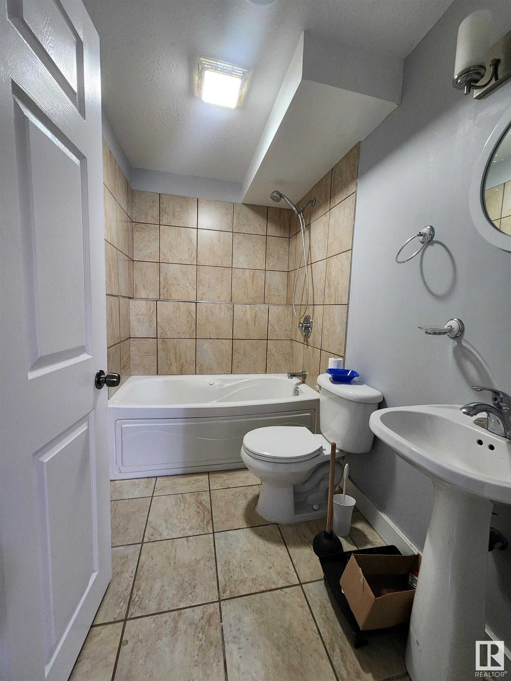      2008 6 ST , Cold Lake,  ,T9M 1K3 ;  Listing Number: MLS E4418037