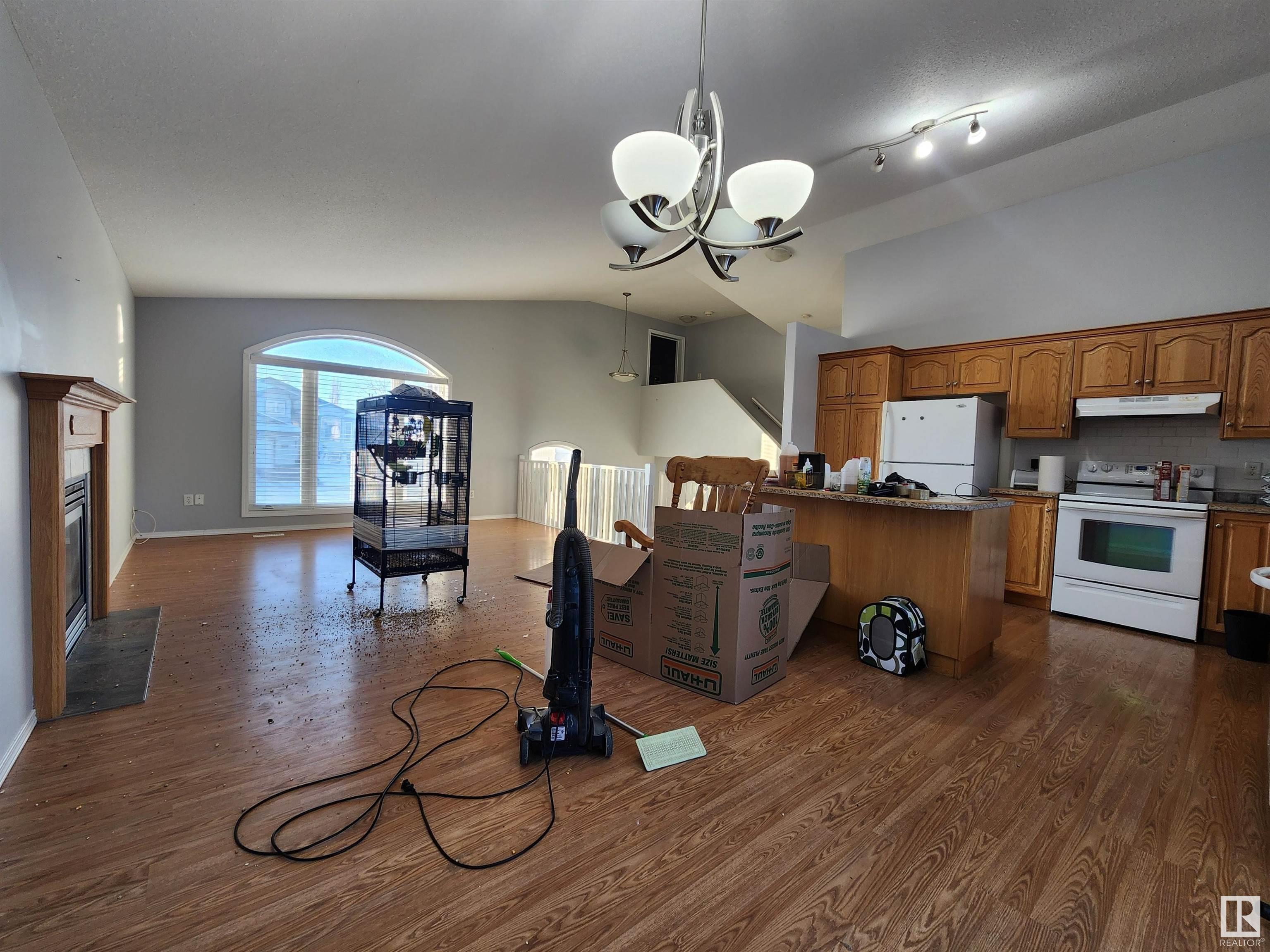      2008 6 ST , Cold Lake,  ,T9M 1K3 ;  Listing Number: MLS E4418037