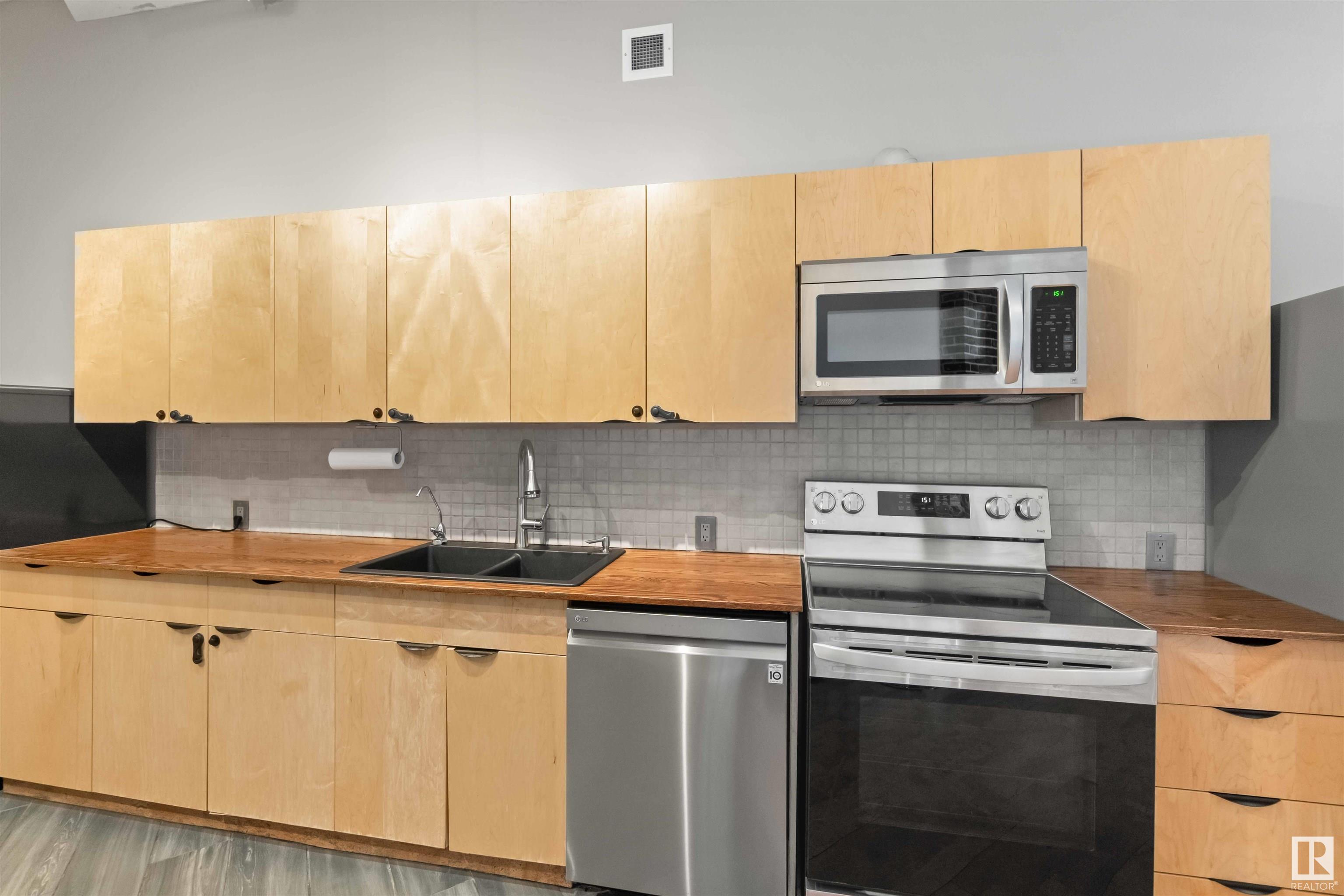      #905 10179 105 ST NW , Edmonton,  ,T5J 3N1 ;  Listing Number: MLS E4418040