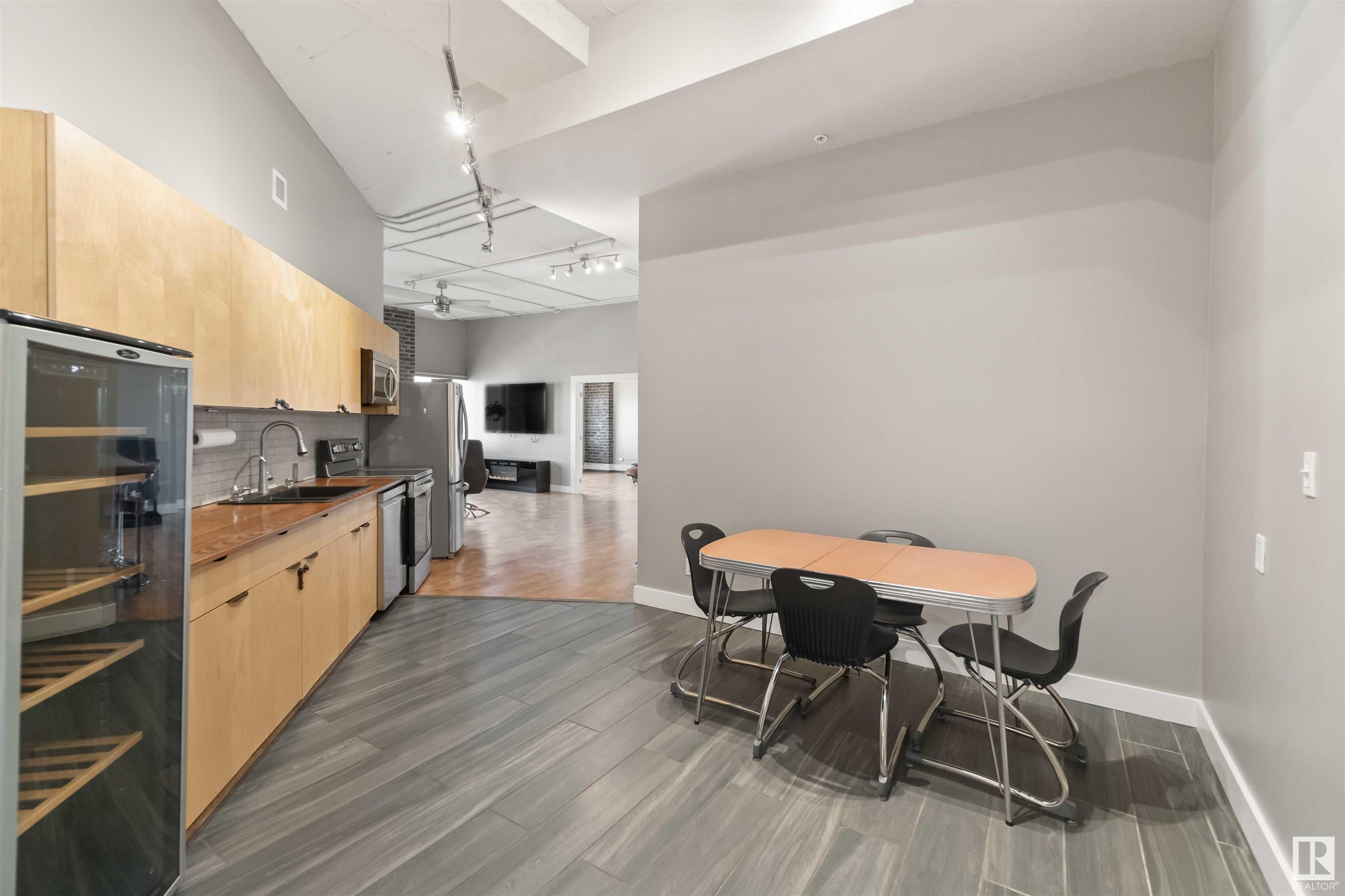      #905 10179 105 ST NW , Edmonton,  ,T5J 3N1 ;  Listing Number: MLS E4418040