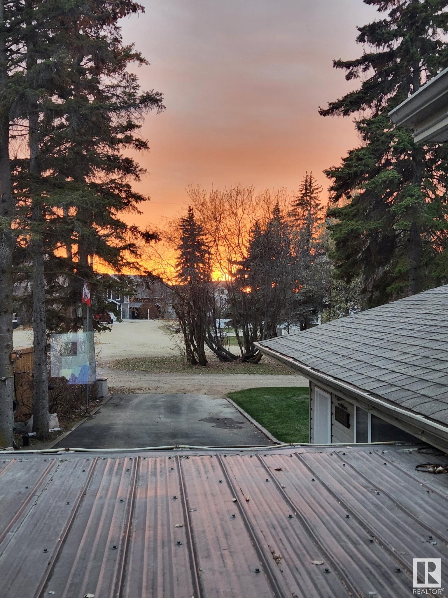      806 8 ST , Rural Lac Ste. Anne County,  ,T0E 1A0 ;  Listing Number: MLS E4418045