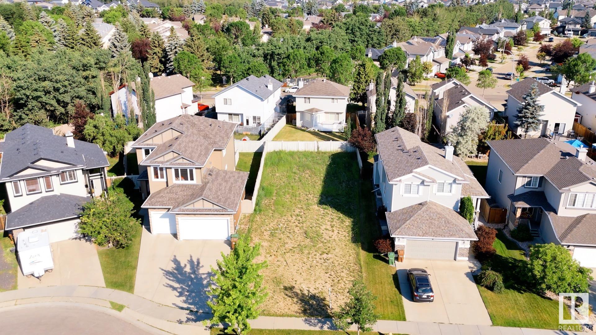      8 ELLESBORO CL , St. Albert,  ,T8N 3L4 ;  Listing Number: MLS E4418061