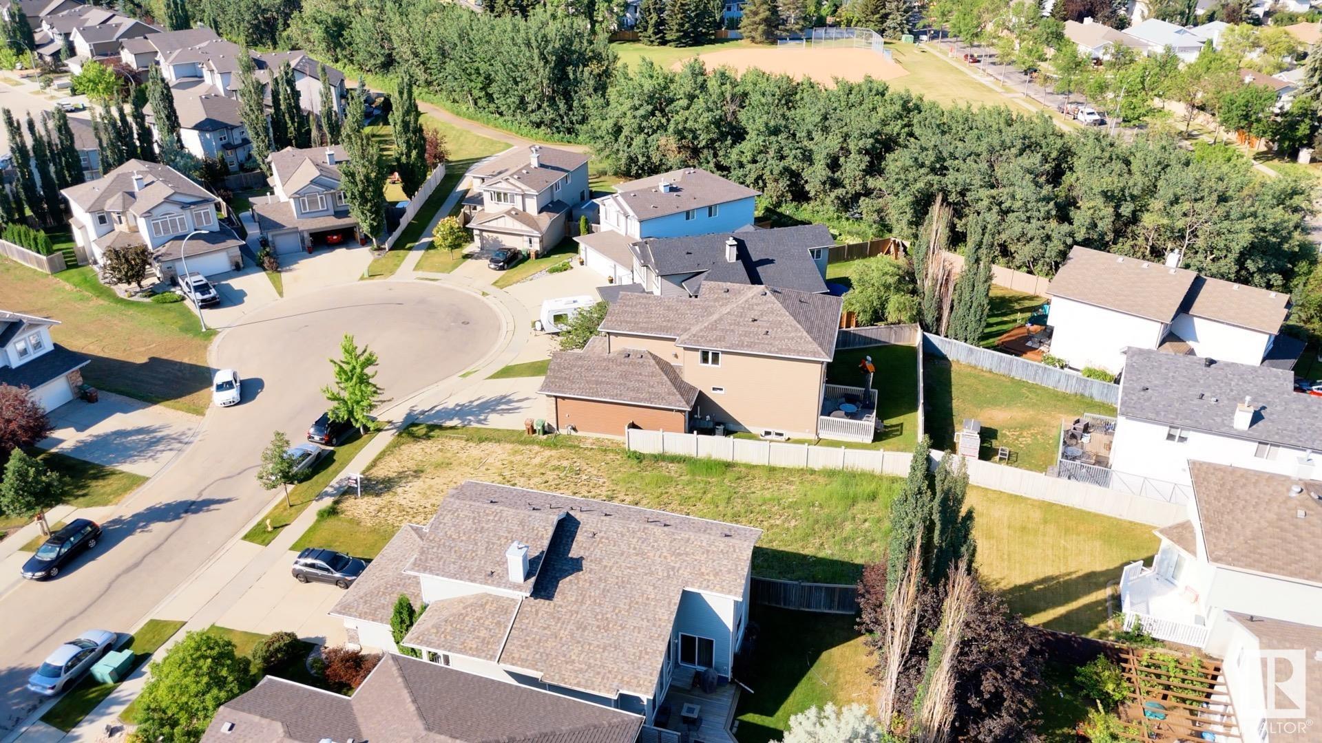      8 ELLESBORO CL , St. Albert,  ,T8N 3L4 ;  Listing Number: MLS E4418061