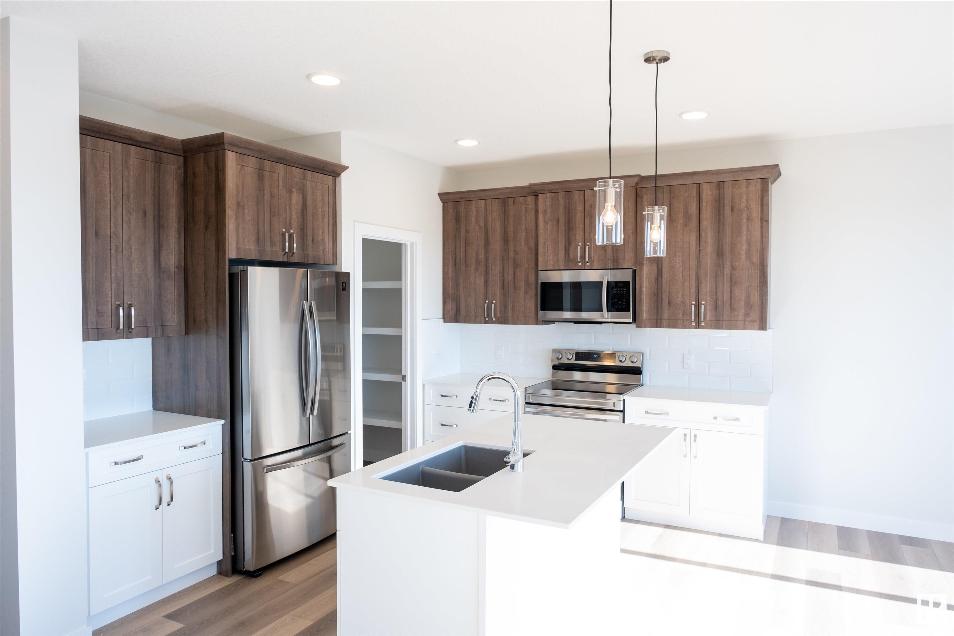      13 SPRINGBROOK WD , Spruce Grove,  ,T7X 0E7 ;  Listing Number: MLS E4418066