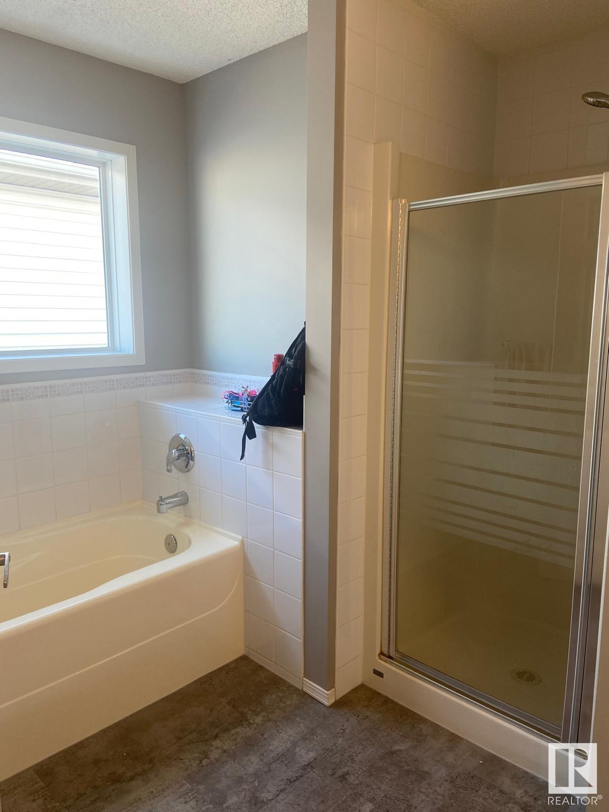      127 WARD CR NW , Edmonton,  ,T6T 1M6 ;  Listing Number: MLS E4418072