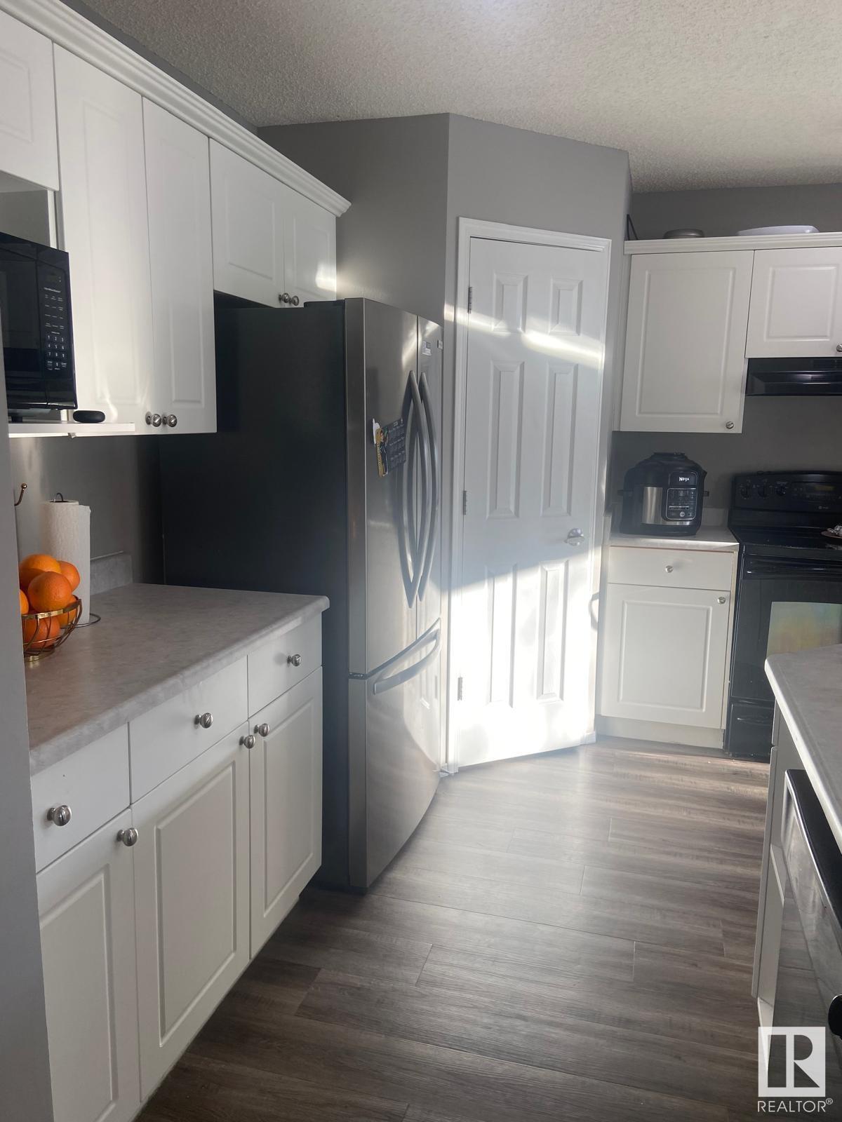      127 WARD CR NW , Edmonton,  ,T6T 1M6 ;  Listing Number: MLS E4418072