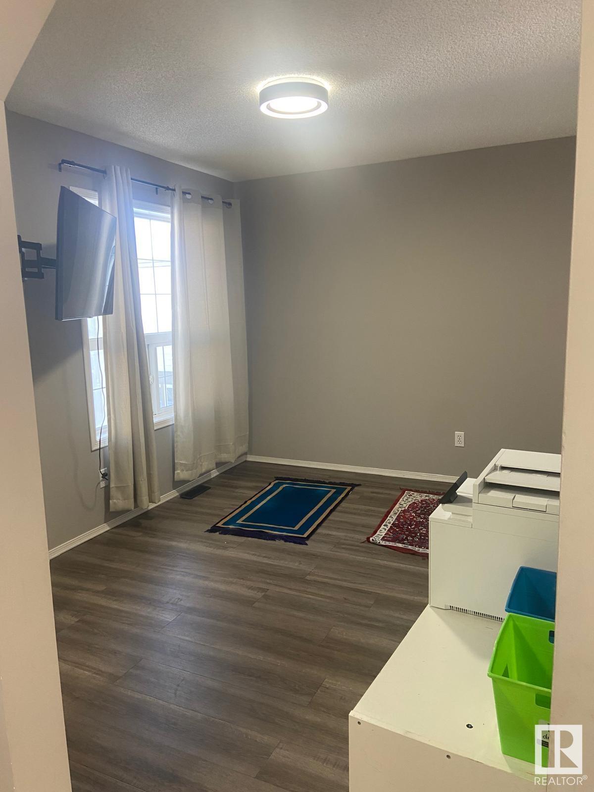      127 WARD CR NW , Edmonton,  ,T6T 1M6 ;  Listing Number: MLS E4418072