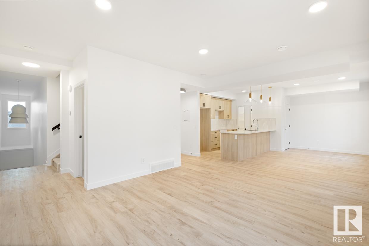      #28 16231 19 AV SW , Edmonton,  ,T6W 5C6 ;  Listing Number: MLS E4418076